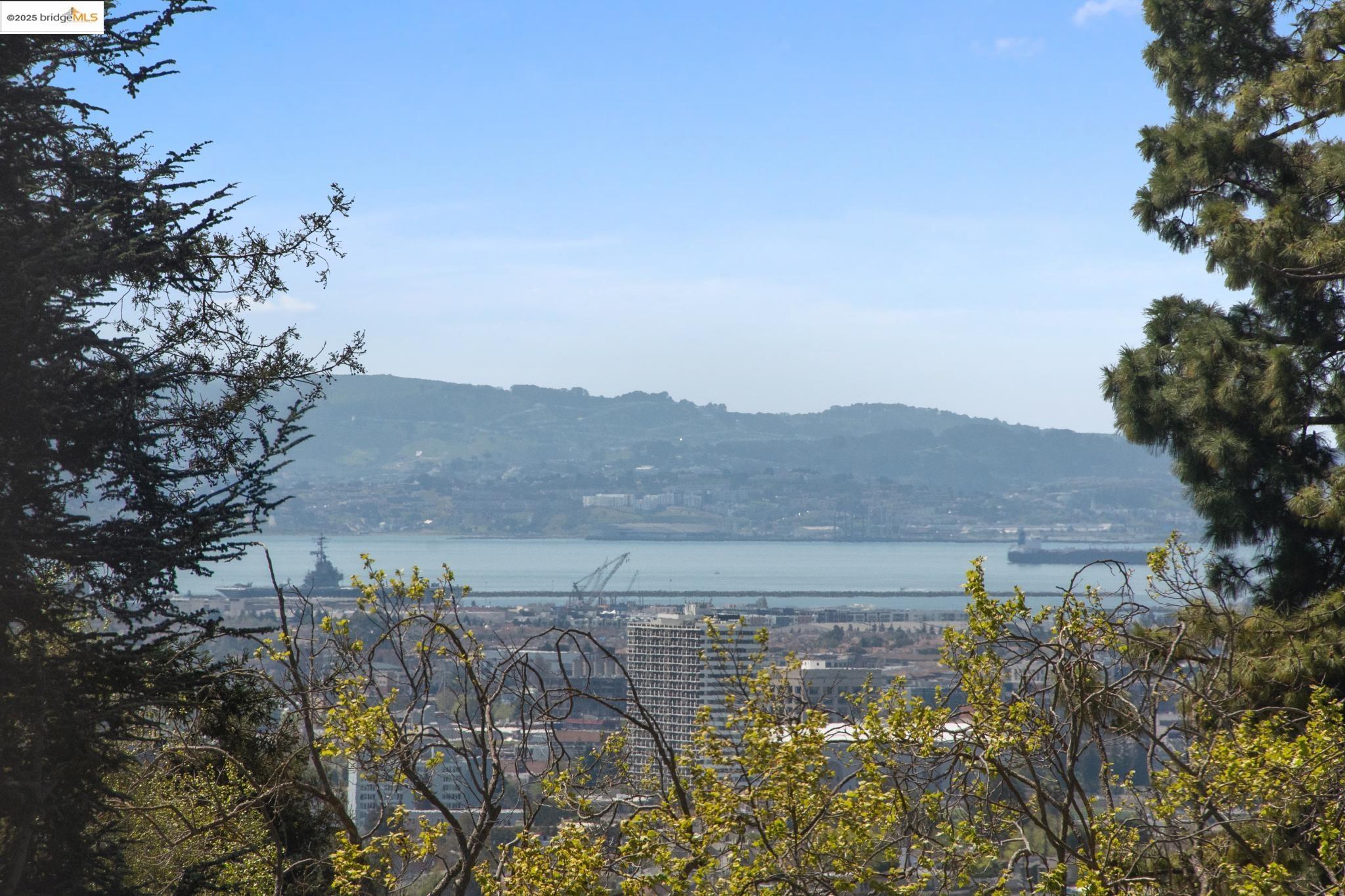 Detail Gallery Image 57 of 60 For 44 Farragut Ave, Piedmont,  CA 94610-1217 - 6 Beds | 6/4 Baths