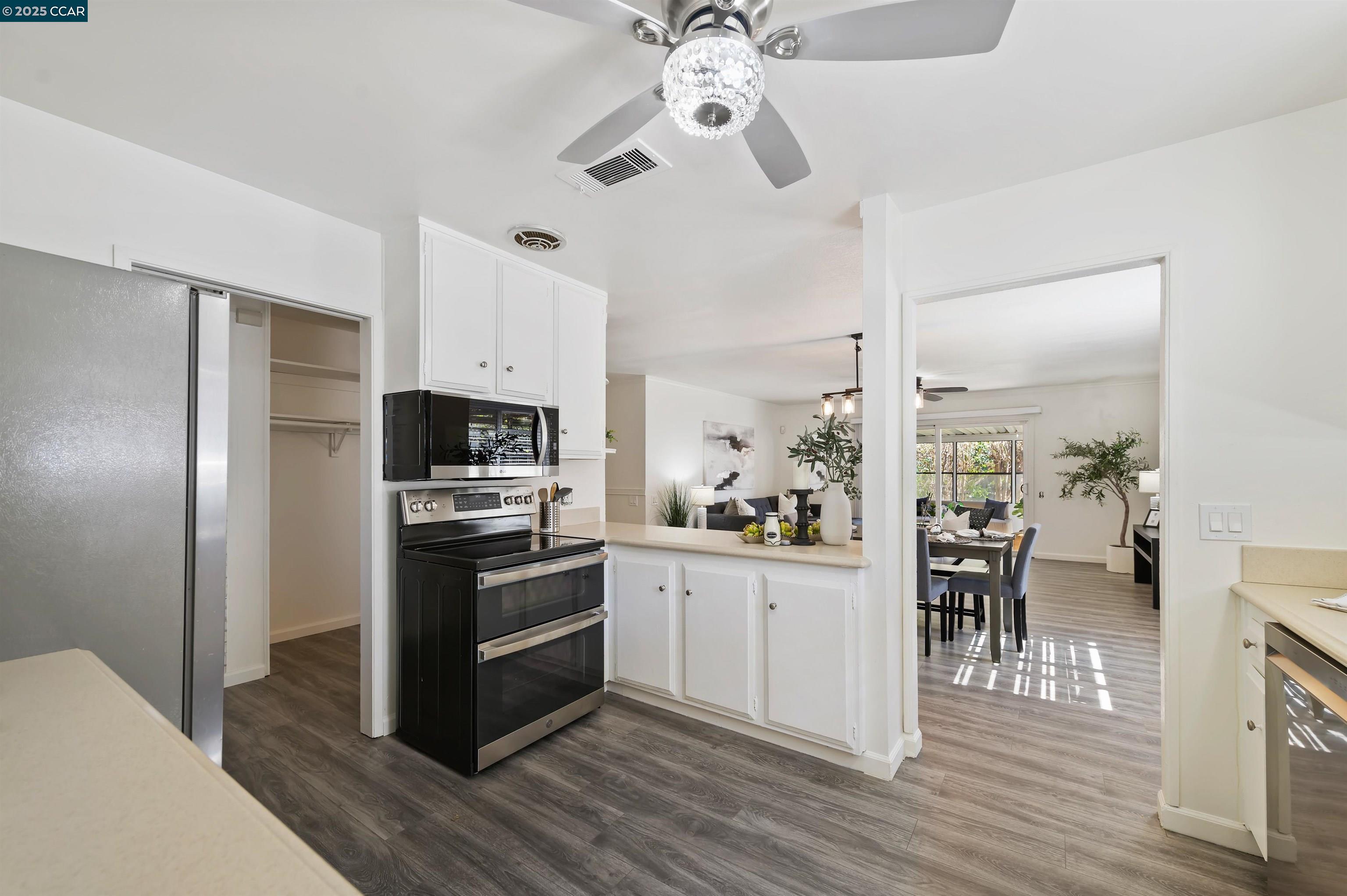 Detail Gallery Image 11 of 47 For 5179 Crocus Way, Livermore,  CA 94551 - 3 Beds | 2 Baths