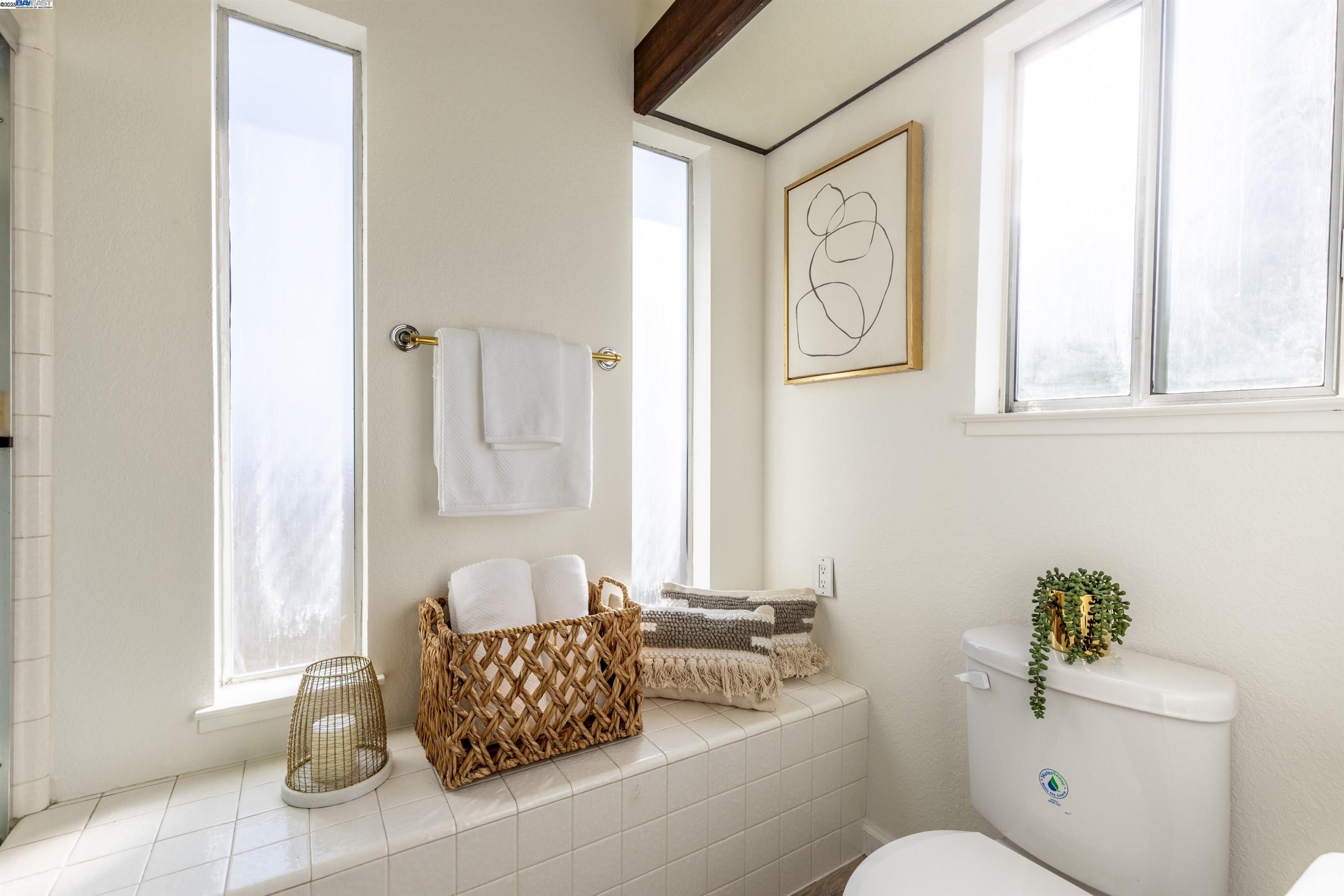 Detail Gallery Image 22 of 42 For 6056 Corte Encinas, Pleasanton,  CA 94566 - 2 Beds | 2 Baths