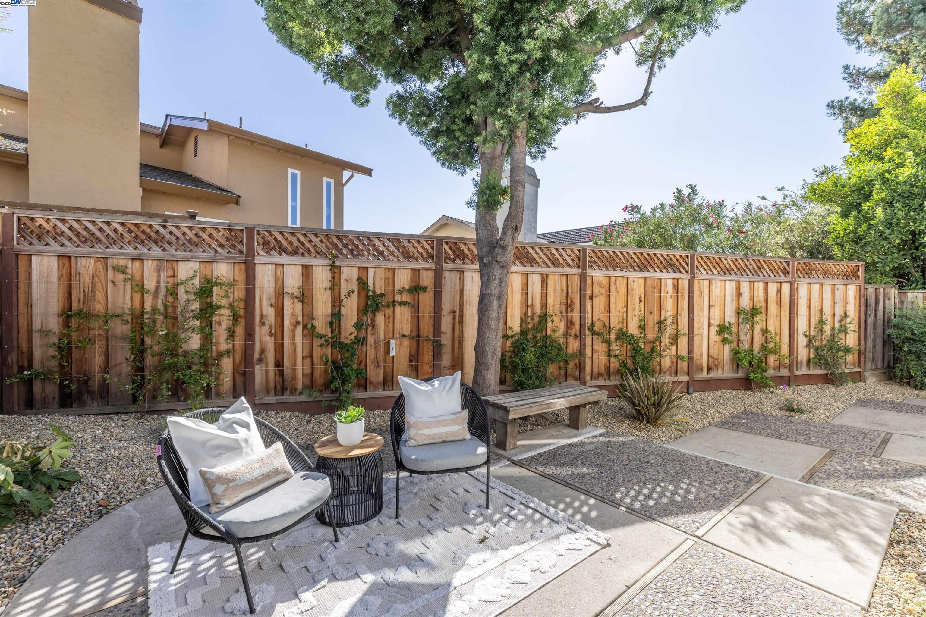 Detail Gallery Image 24 of 42 For 6056 Corte Encinas, Pleasanton,  CA 94566 - 2 Beds | 2 Baths