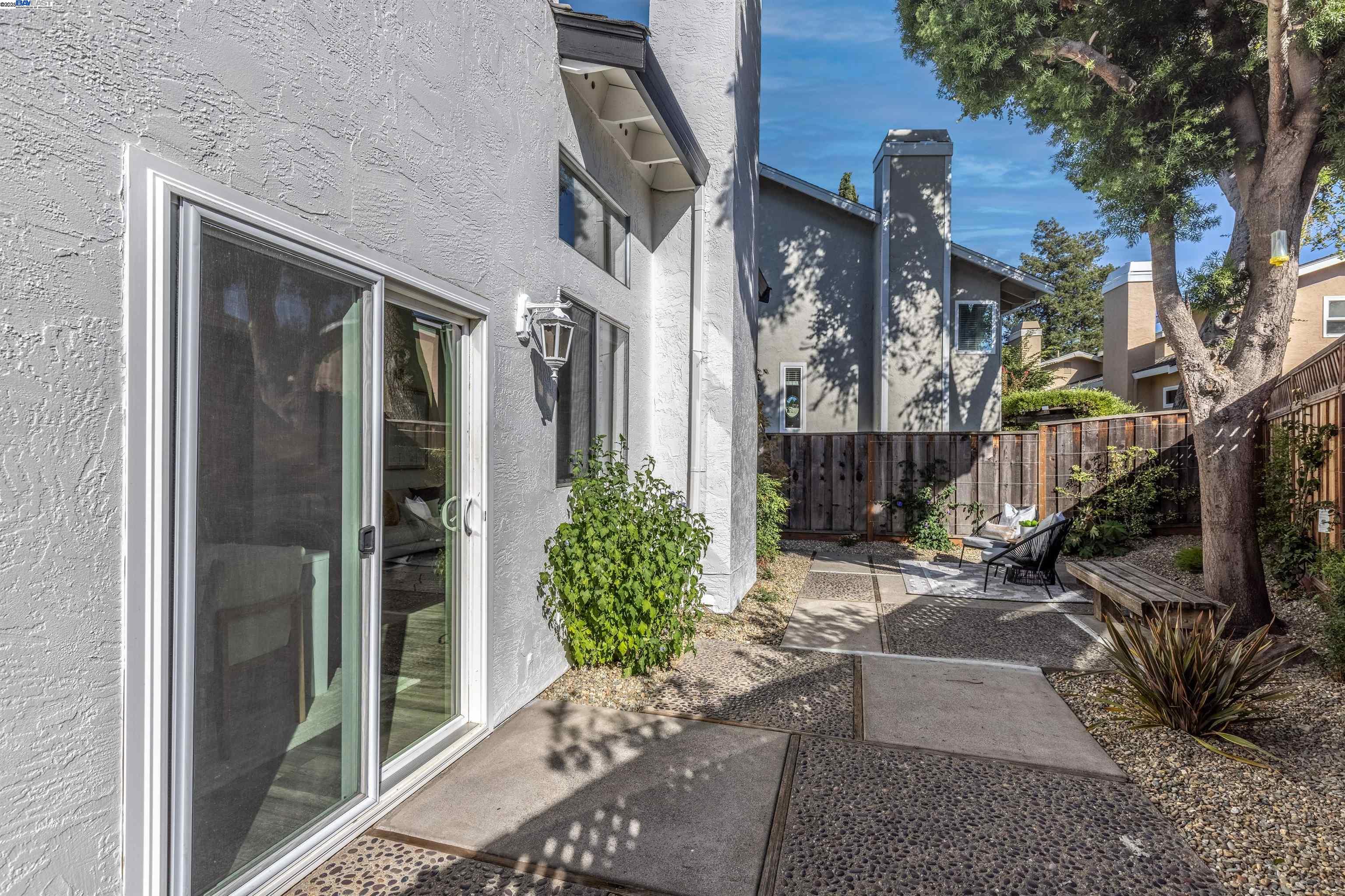Detail Gallery Image 25 of 42 For 6056 Corte Encinas, Pleasanton,  CA 94566 - 2 Beds | 2 Baths