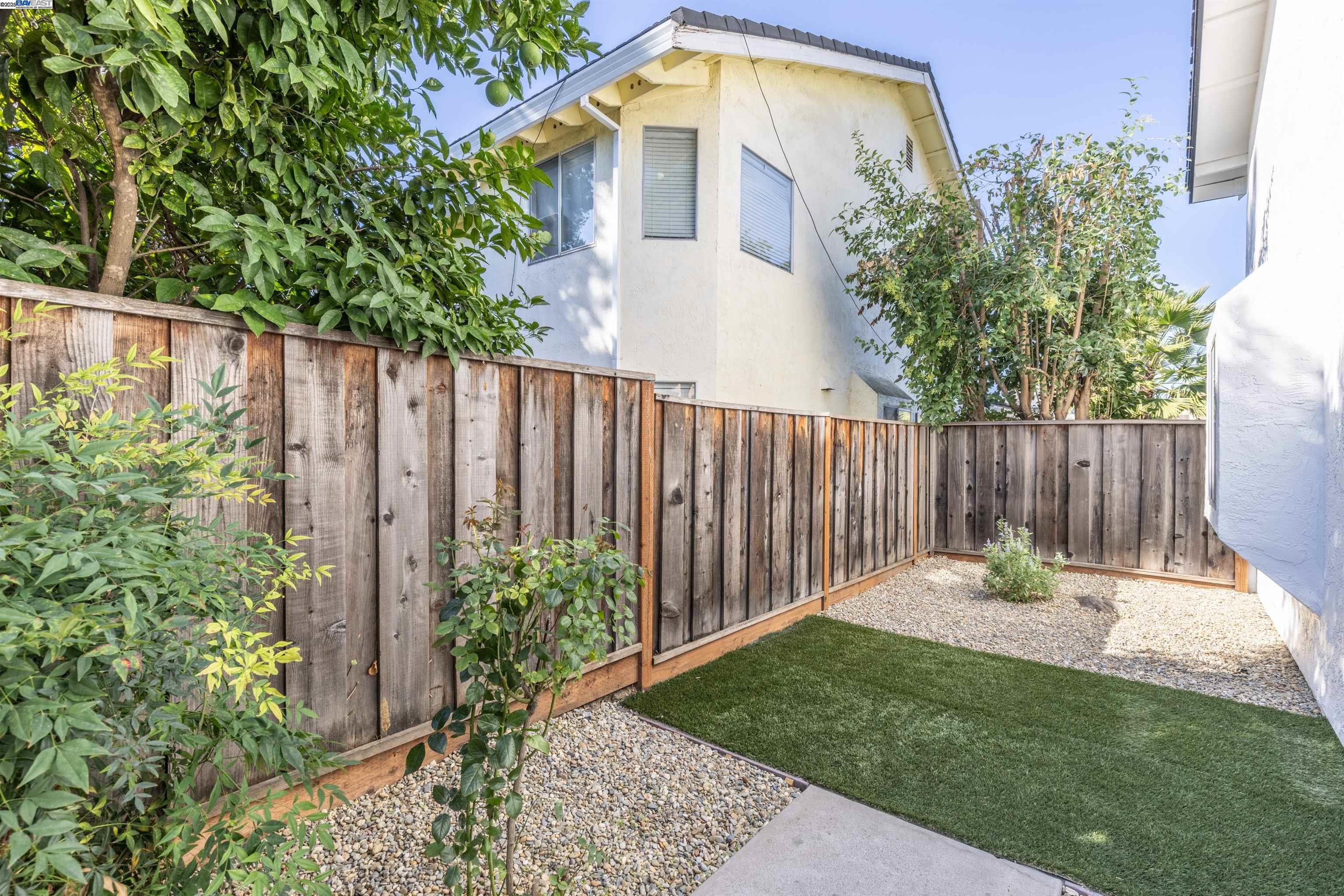 Detail Gallery Image 26 of 42 For 6056 Corte Encinas, Pleasanton,  CA 94566 - 2 Beds | 2 Baths