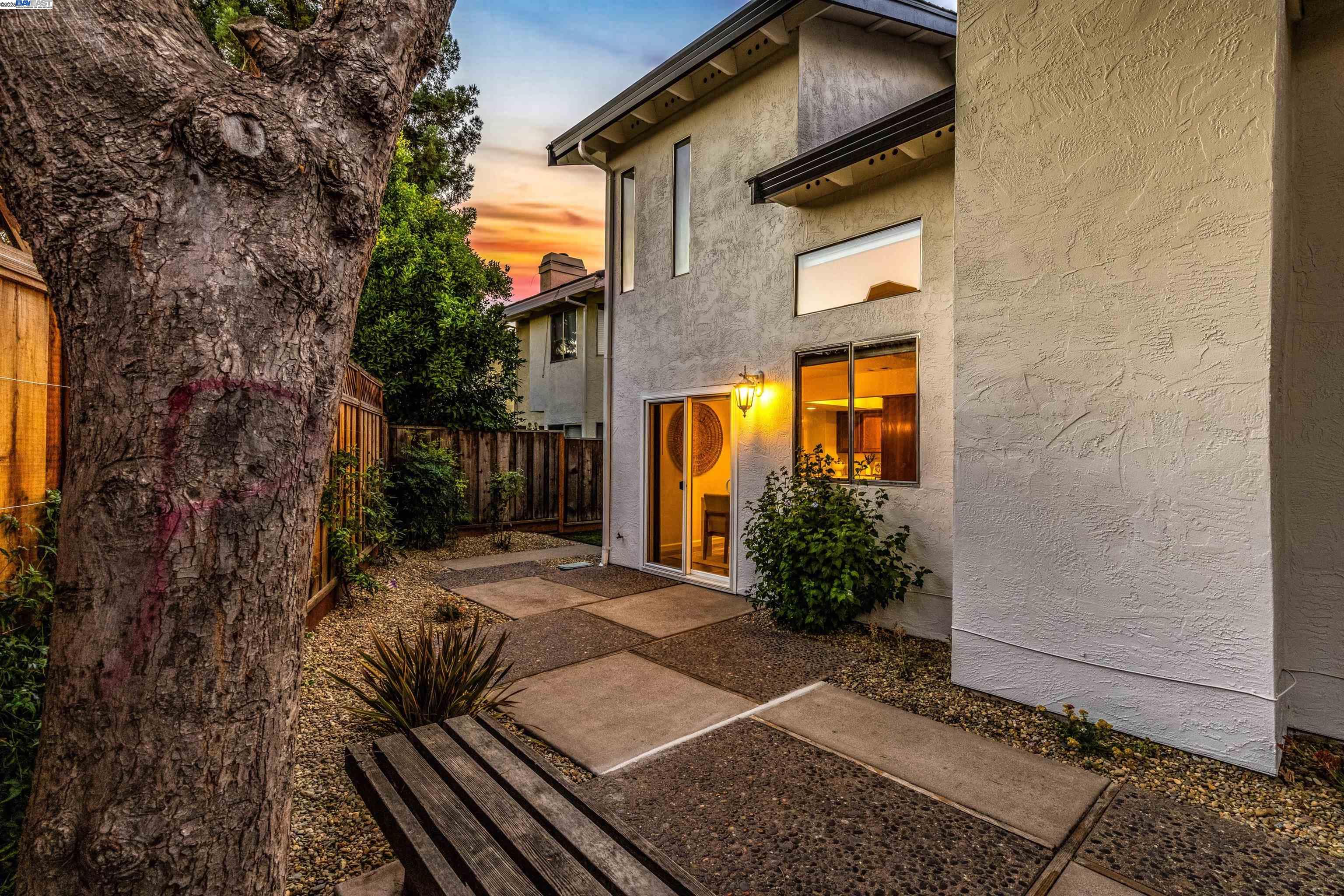 Detail Gallery Image 29 of 42 For 6056 Corte Encinas, Pleasanton,  CA 94566 - 2 Beds | 2 Baths