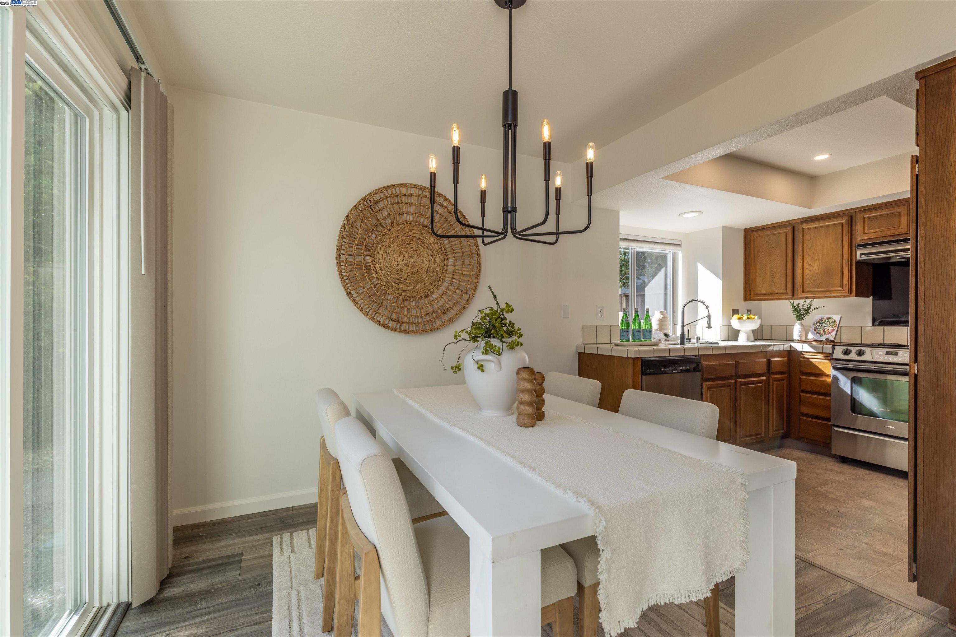Detail Gallery Image 7 of 42 For 6056 Corte Encinas, Pleasanton,  CA 94566 - 2 Beds | 2 Baths