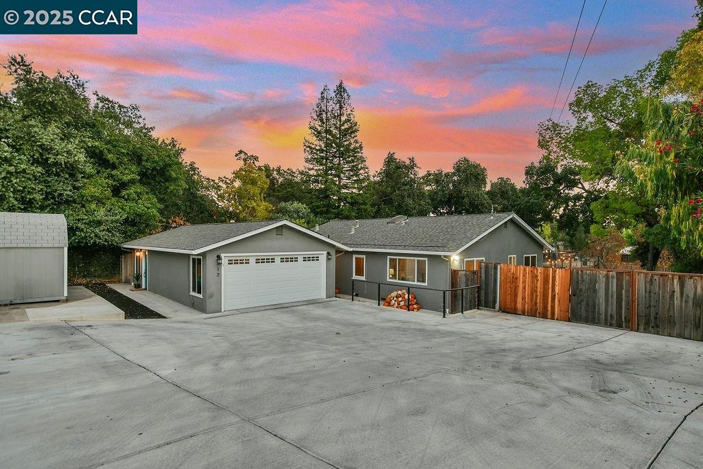 Detail Gallery Image 2 of 45 For 500 Creekside Rd., Pleasant Hill,  CA 94523 - 5 Beds | 3 Baths