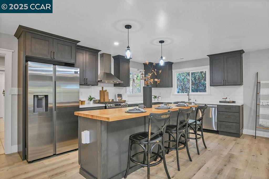 Detail Gallery Image 14 of 45 For 500 Creekside Rd., Pleasant Hill,  CA 94523 - 5 Beds | 3 Baths