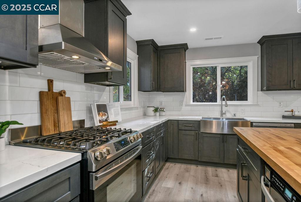 Detail Gallery Image 15 of 45 For 500 Creekside Rd., Pleasant Hill,  CA 94523 - 5 Beds | 3 Baths