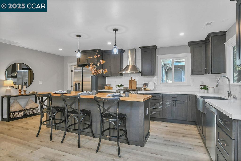 Detail Gallery Image 17 of 45 For 500 Creekside Rd., Pleasant Hill,  CA 94523 - 5 Beds | 3 Baths