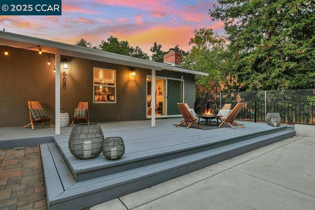 Detail Gallery Image 4 of 45 For 500 Creekside Rd., Pleasant Hill,  CA 94523 - 5 Beds | 3 Baths