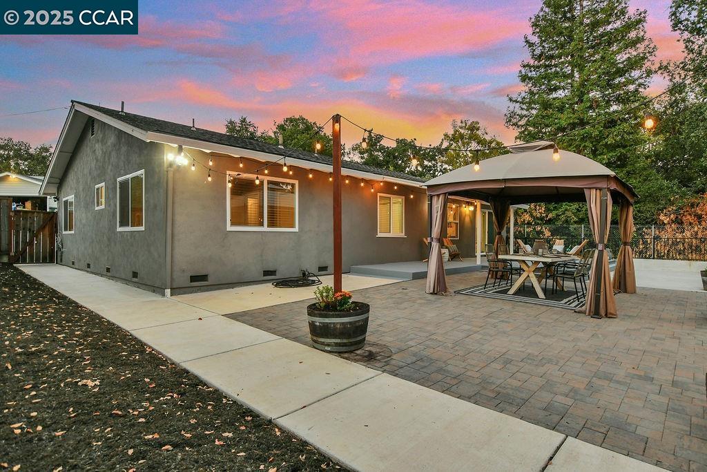 Detail Gallery Image 6 of 45 For 500 Creekside Rd., Pleasant Hill,  CA 94523 - 5 Beds | 3 Baths