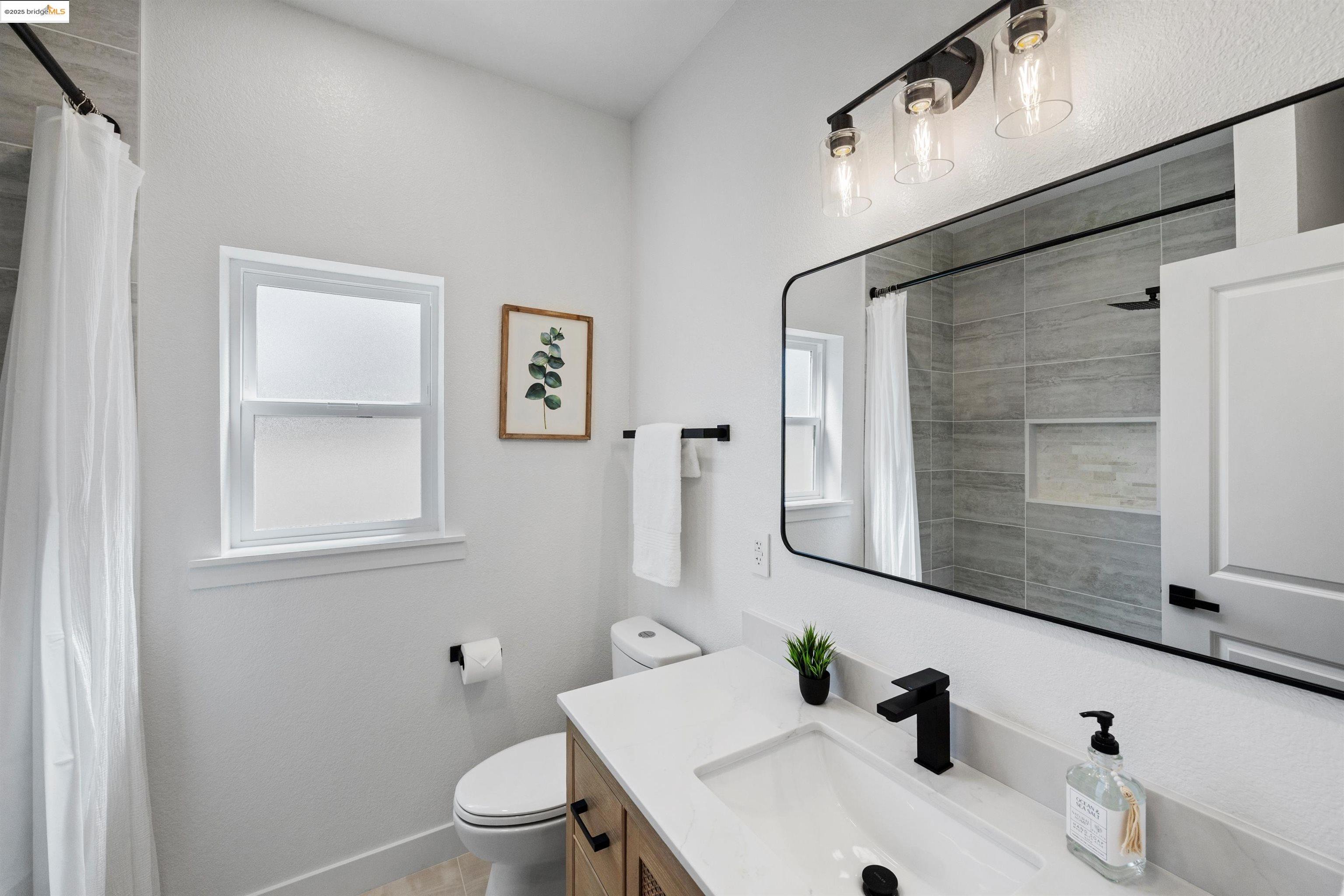 Detail Gallery Image 15 of 39 For 4510 Coyote Dr., Ione,  CA 95640 - 3 Beds | 2/1 Baths