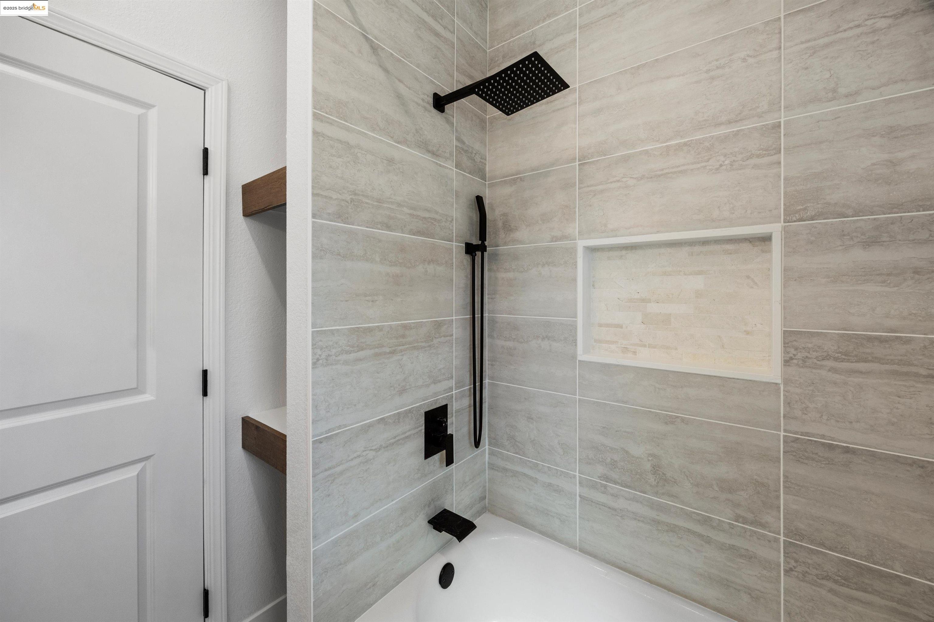 Detail Gallery Image 17 of 39 For 4510 Coyote Dr., Ione,  CA 95640 - 3 Beds | 2/1 Baths
