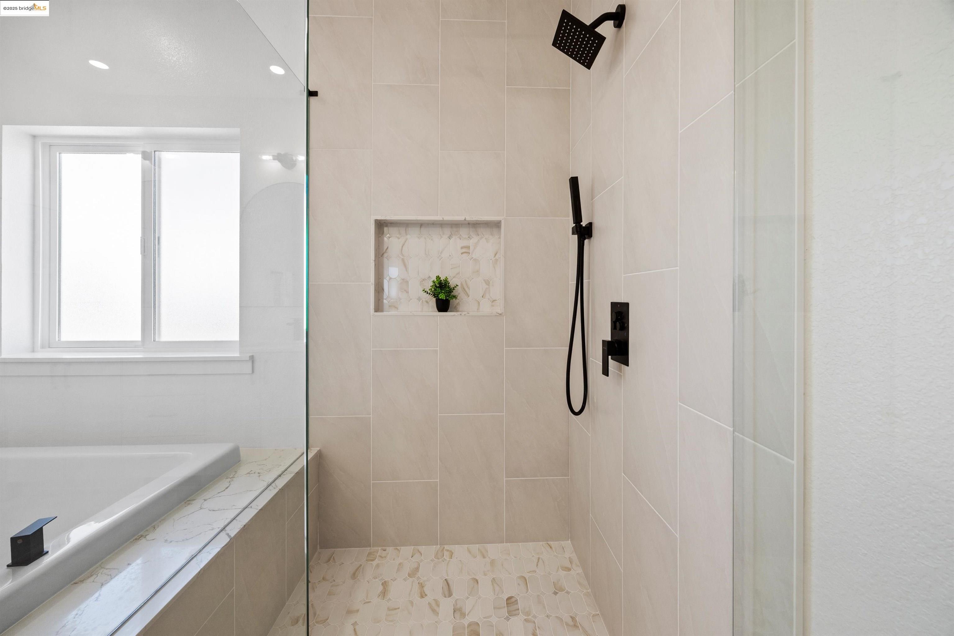 Detail Gallery Image 26 of 39 For 4510 Coyote Dr., Ione,  CA 95640 - 3 Beds | 2/1 Baths