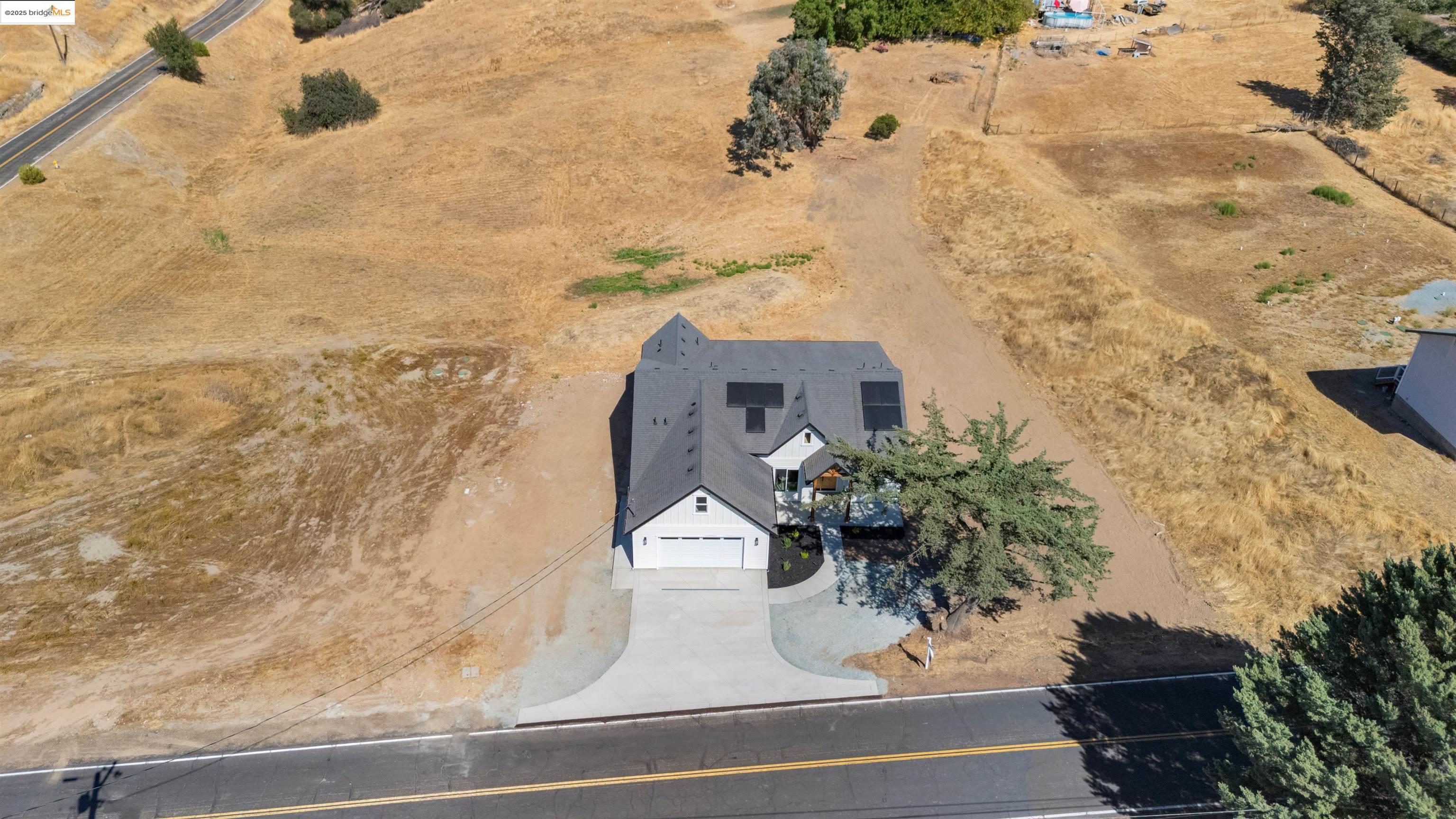 Detail Gallery Image 35 of 39 For 4510 Coyote Dr., Ione,  CA 95640 - 3 Beds | 2/1 Baths