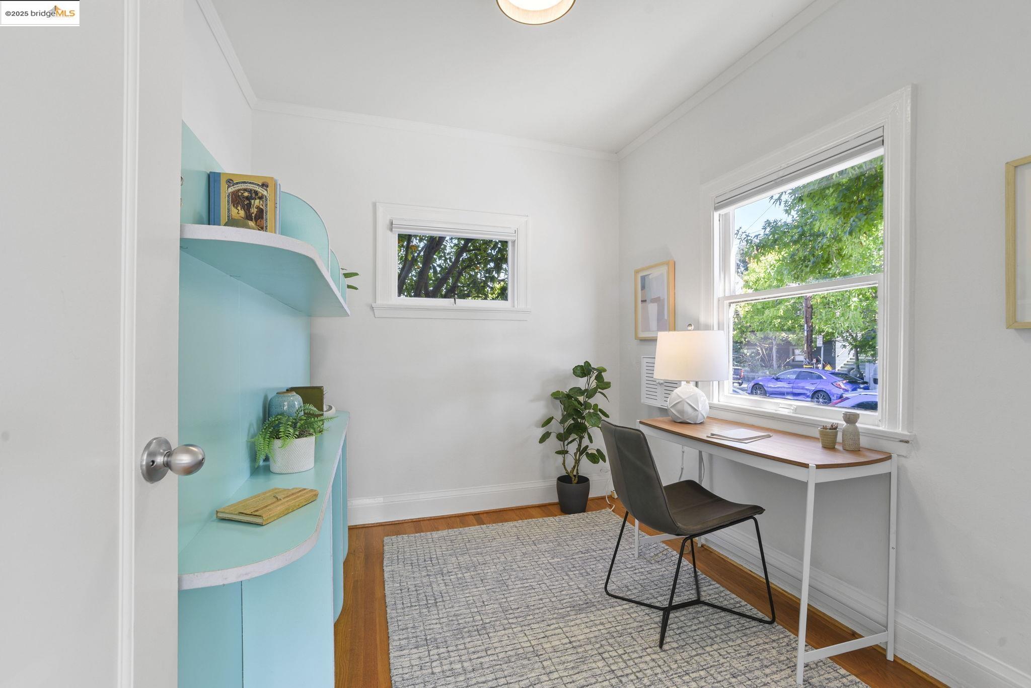 Detail Gallery Image 10 of 24 For 400 Avon Street #4,  Oakland,  CA 94618 - 2 Beds | 1 Baths
