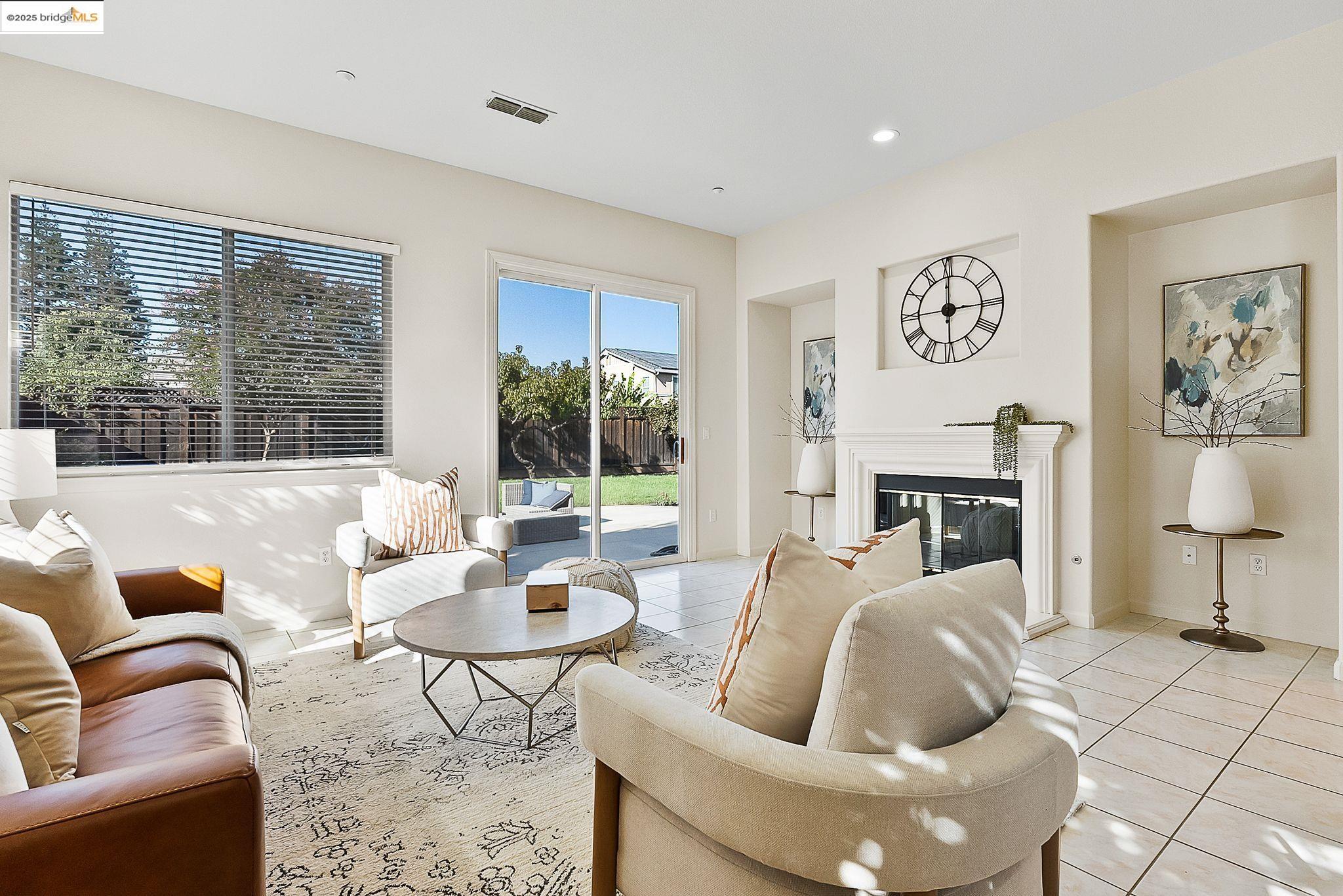 Detail Gallery Image 5 of 41 For 511 Maggiore Ct, Brentwood,  CA 94513 - 5 Beds | 3 Baths