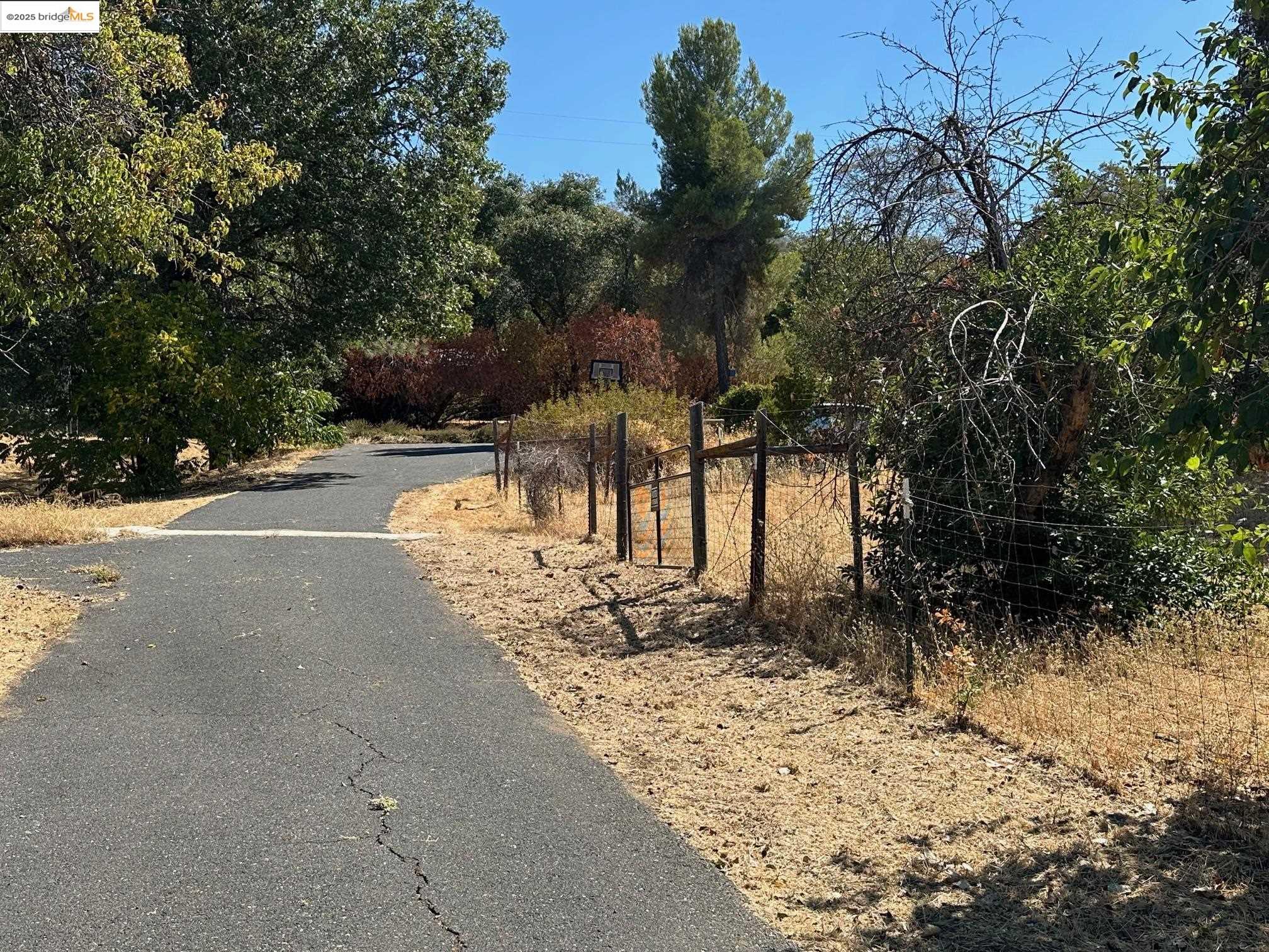Detail Gallery Image 20 of 39 For 20215 Peaceful Oak Road, Sonora,  CA 95370 - 3 Beds | 2/1 Baths