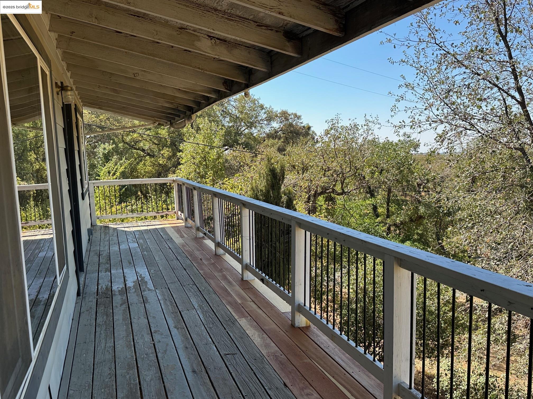 Detail Gallery Image 3 of 39 For 20215 Peaceful Oak Road, Sonora,  CA 95370 - 3 Beds | 2/1 Baths