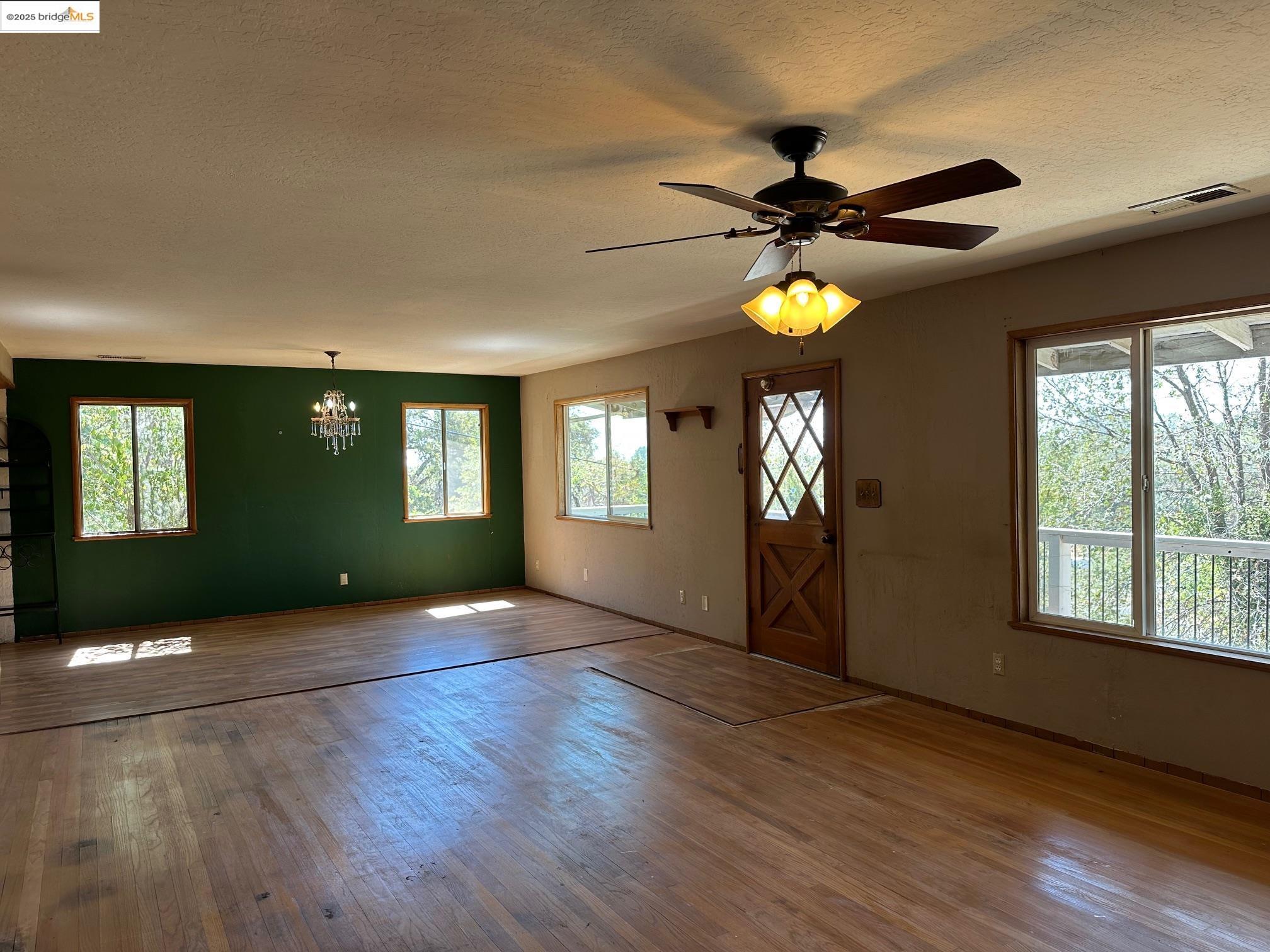 Detail Gallery Image 6 of 39 For 20215 Peaceful Oak Road, Sonora,  CA 95370 - 3 Beds | 2/1 Baths