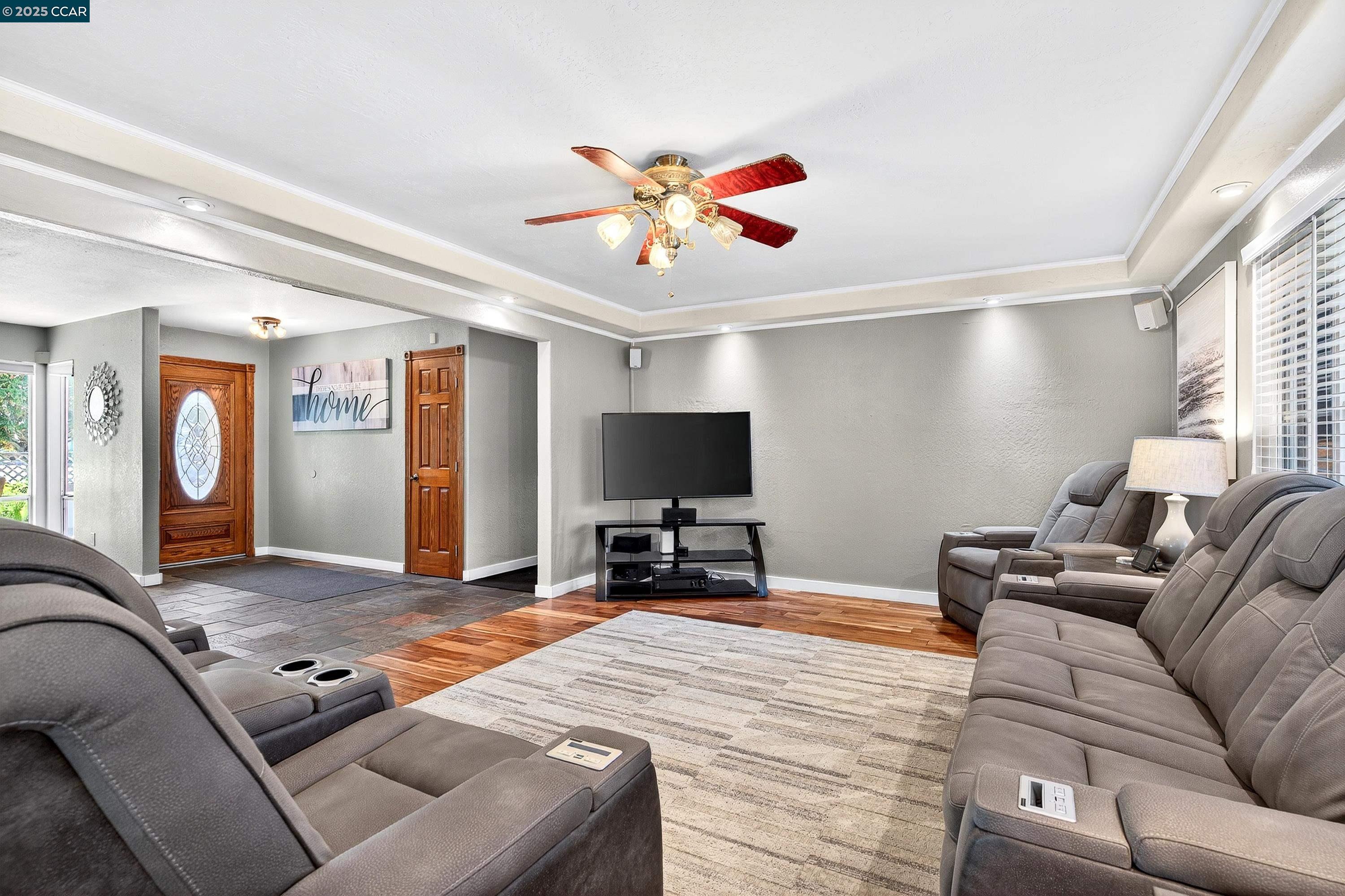 Detail Gallery Image 11 of 34 For 2377 Hilliard Cir, Antioch,  CA 94509 - 3 Beds | 2 Baths