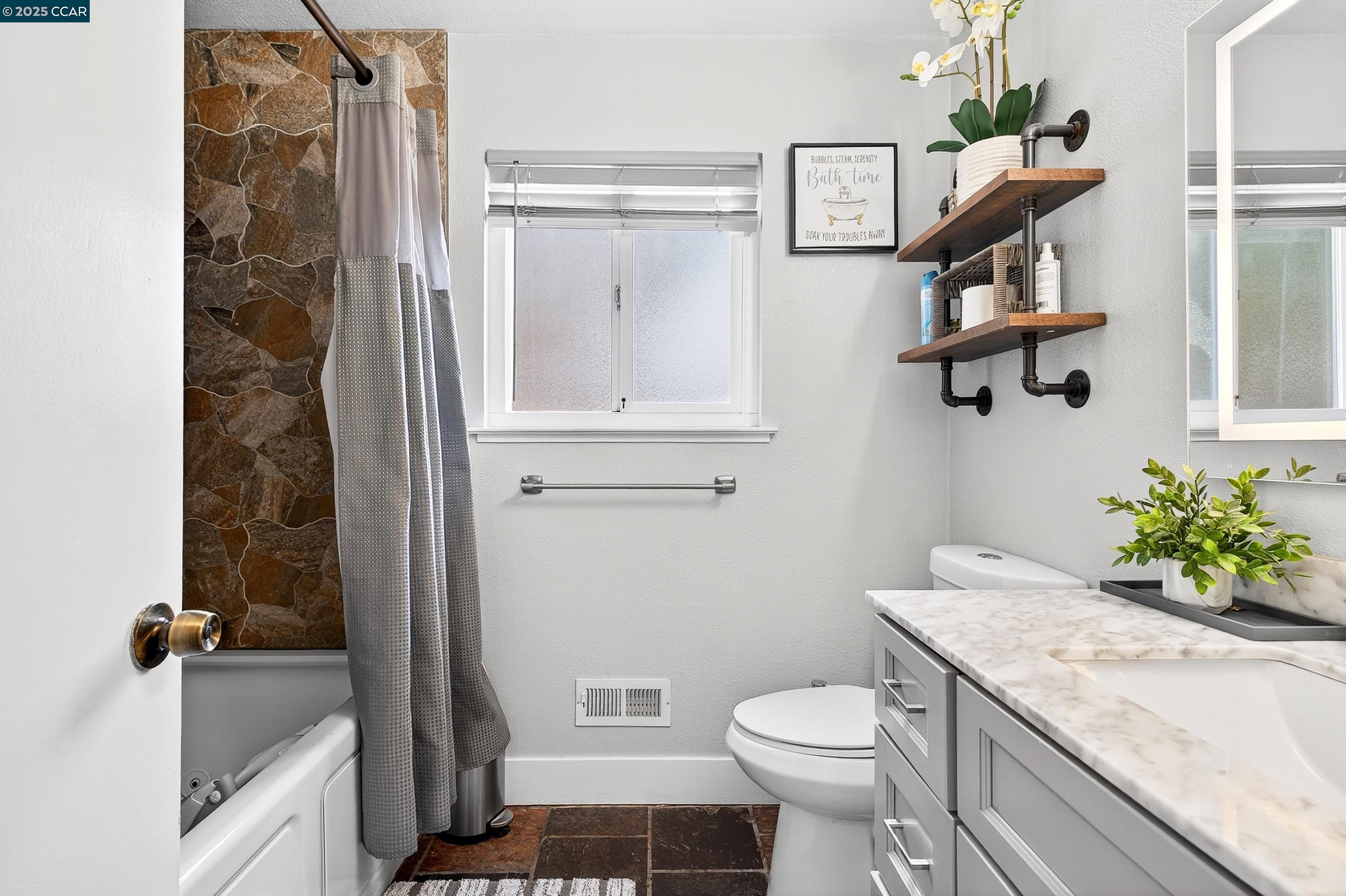 Detail Gallery Image 21 of 34 For 2377 Hilliard Cir, Antioch,  CA 94509 - 3 Beds | 2 Baths