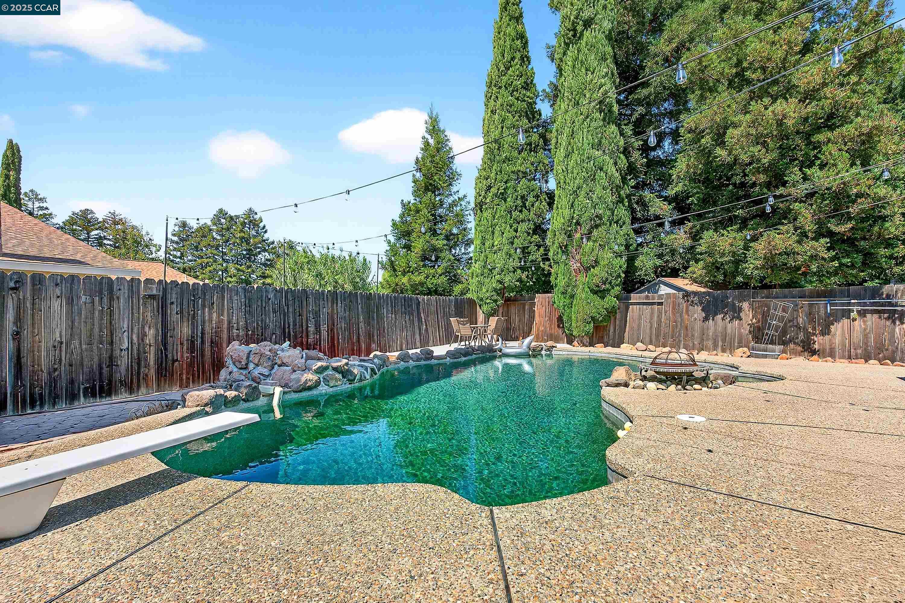 Detail Gallery Image 28 of 34 For 2377 Hilliard Cir, Antioch,  CA 94509 - 3 Beds | 2 Baths