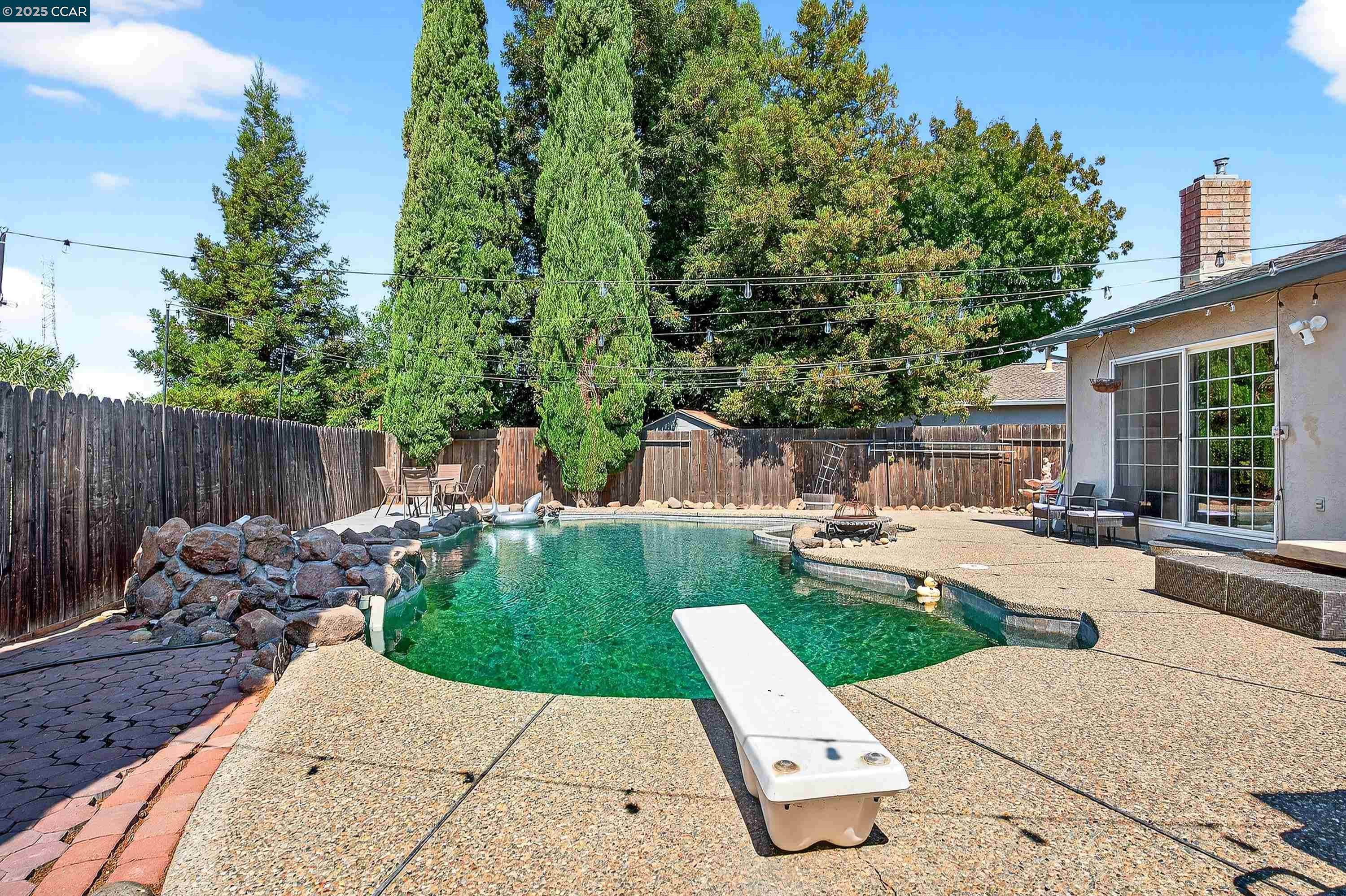 Detail Gallery Image 29 of 34 For 2377 Hilliard Cir, Antioch,  CA 94509 - 3 Beds | 2 Baths