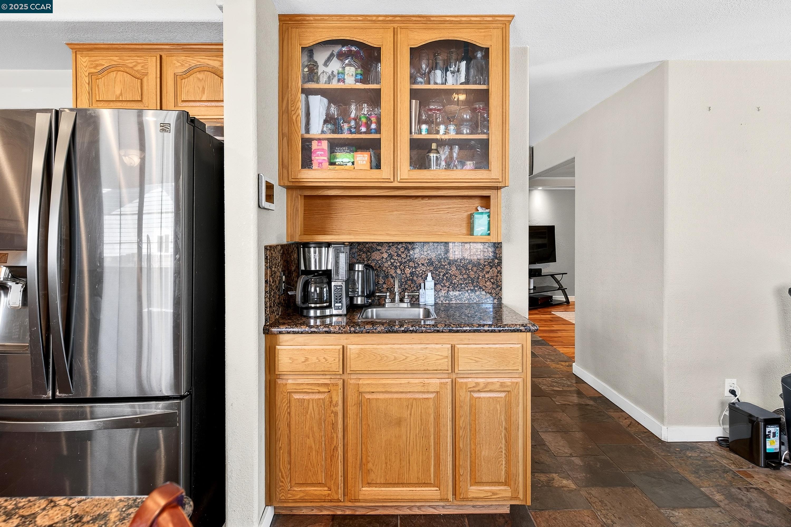 Detail Gallery Image 9 of 34 For 2377 Hilliard Cir, Antioch,  CA 94509 - 3 Beds | 2 Baths