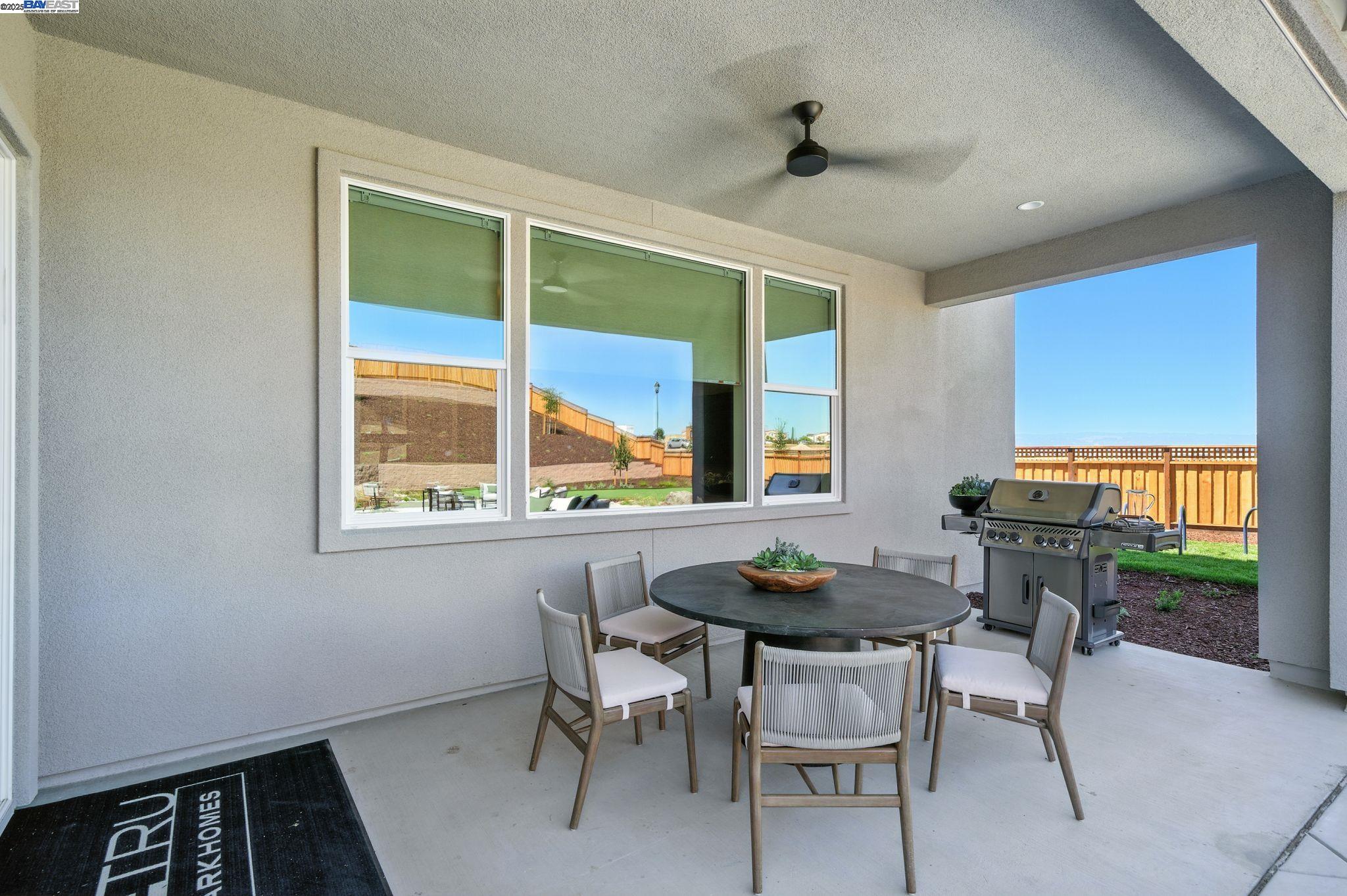 Detail Gallery Image 13 of 55 For 1683 S Wren Street, Dublin,  CA 94568 - 5 Beds | 5/2 Baths