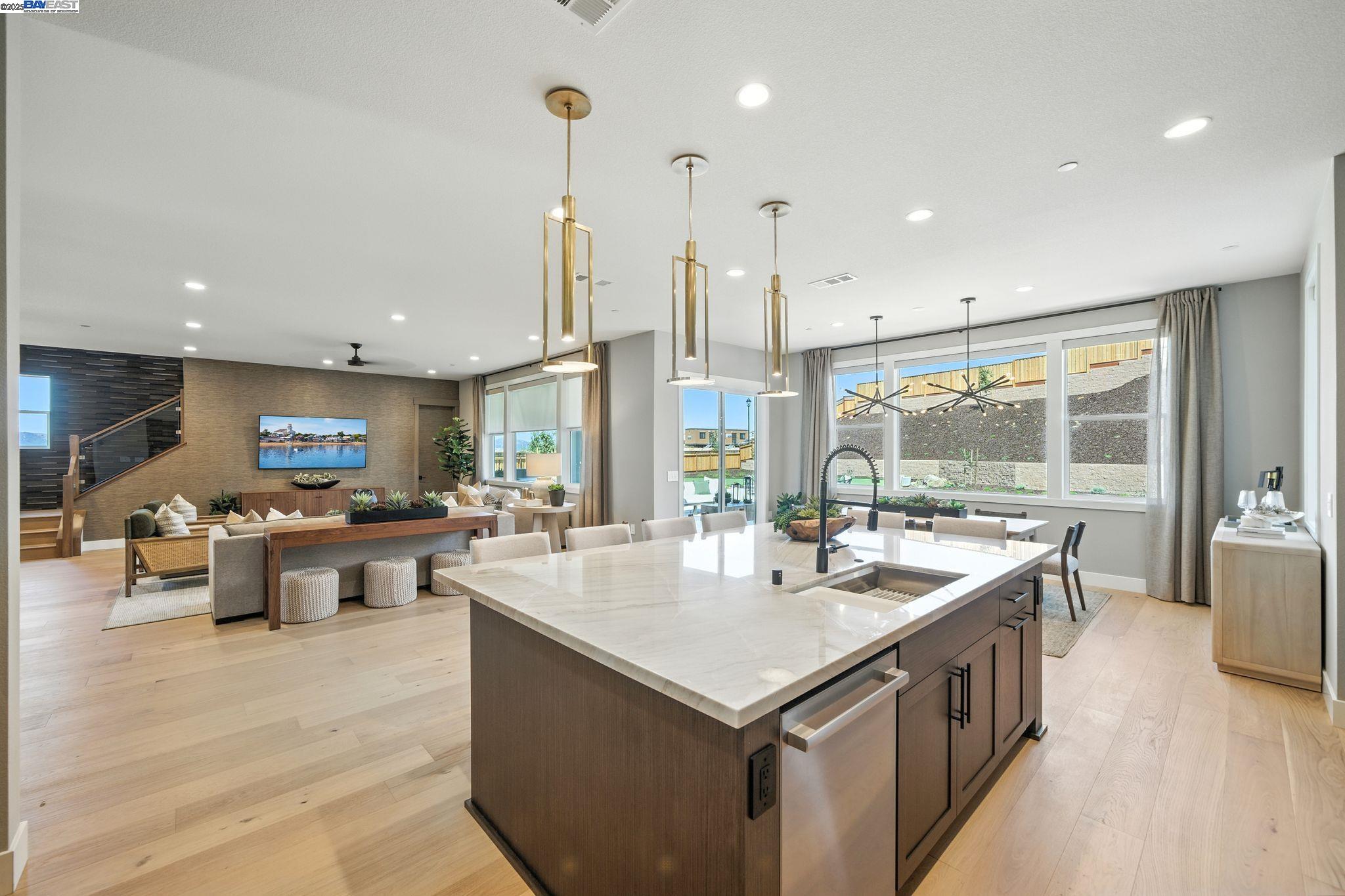 Detail Gallery Image 26 of 55 For 1683 S Wren Street, Dublin,  CA 94568 - 5 Beds | 5/2 Baths