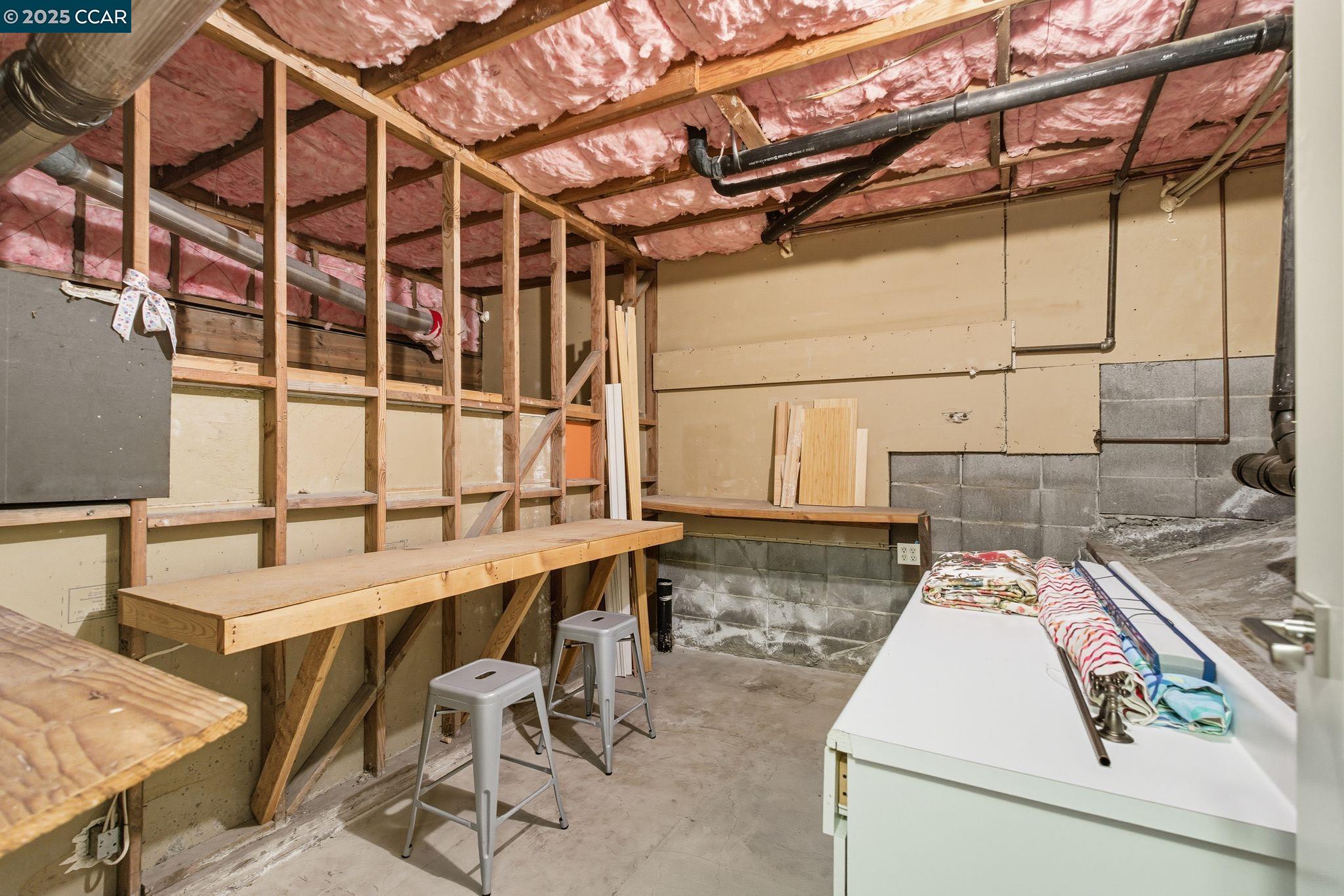 Detail Gallery Image 26 of 32 For 1585 Moraga Way, Moraga,  CA 94556 - 3 Beds | 2/1 Baths