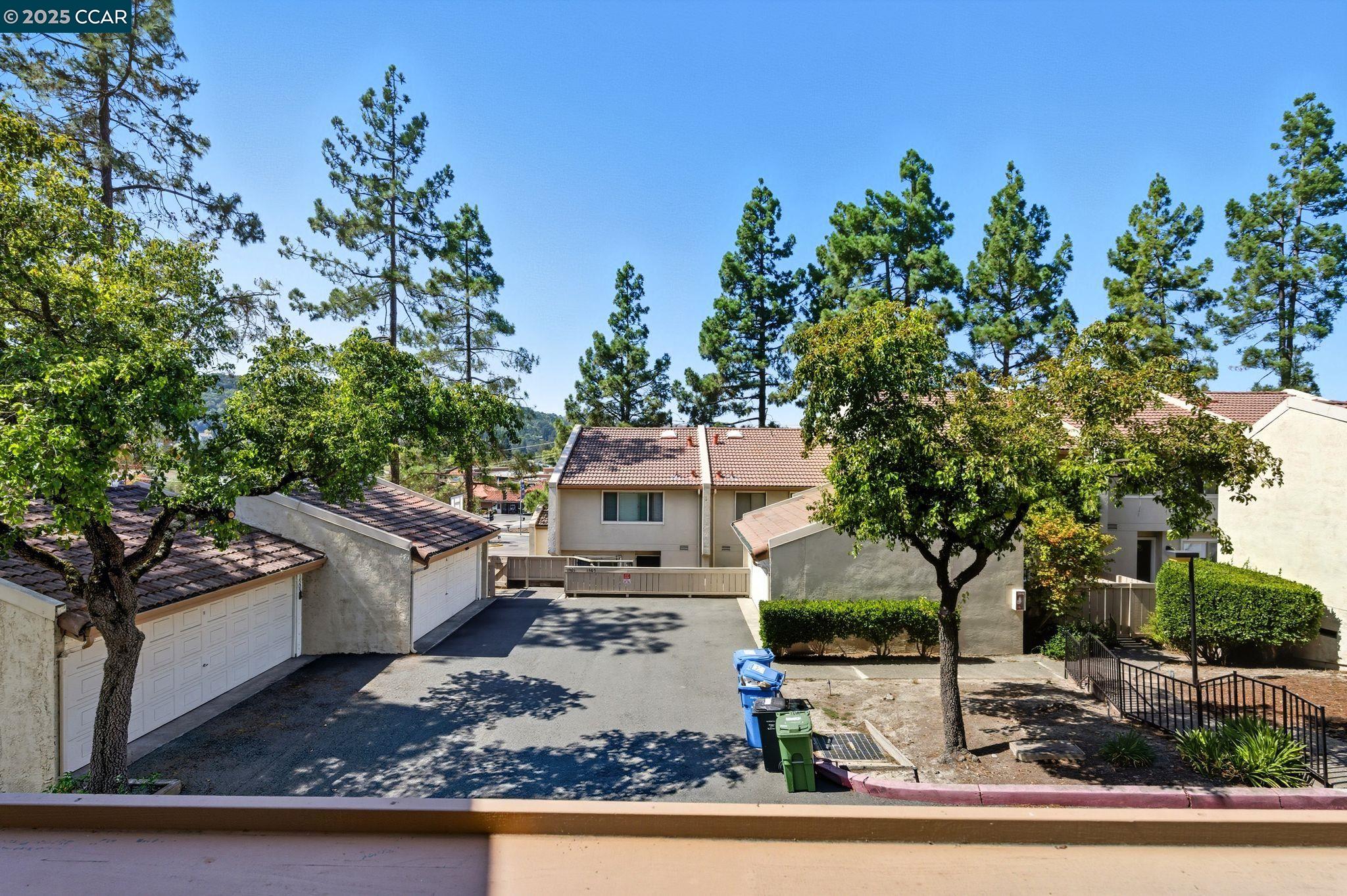 Detail Gallery Image 32 of 32 For 1585 Moraga Way, Moraga,  CA 94556 - 3 Beds | 2/1 Baths