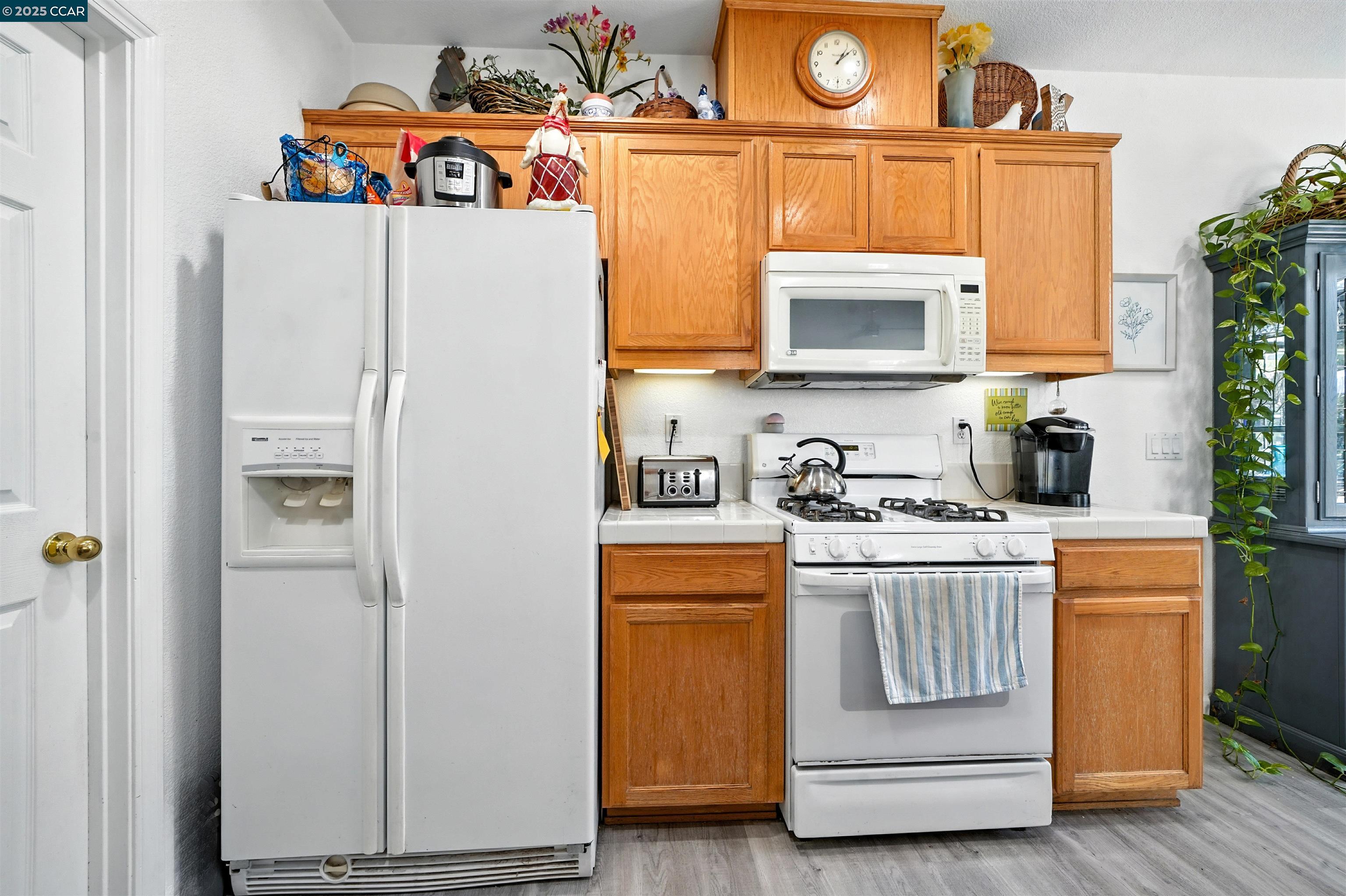 Detail Gallery Image 12 of 23 For 406 Cape May Ct, Pittsburg,  CA 94565 - 3 Beds | 2/1 Baths
