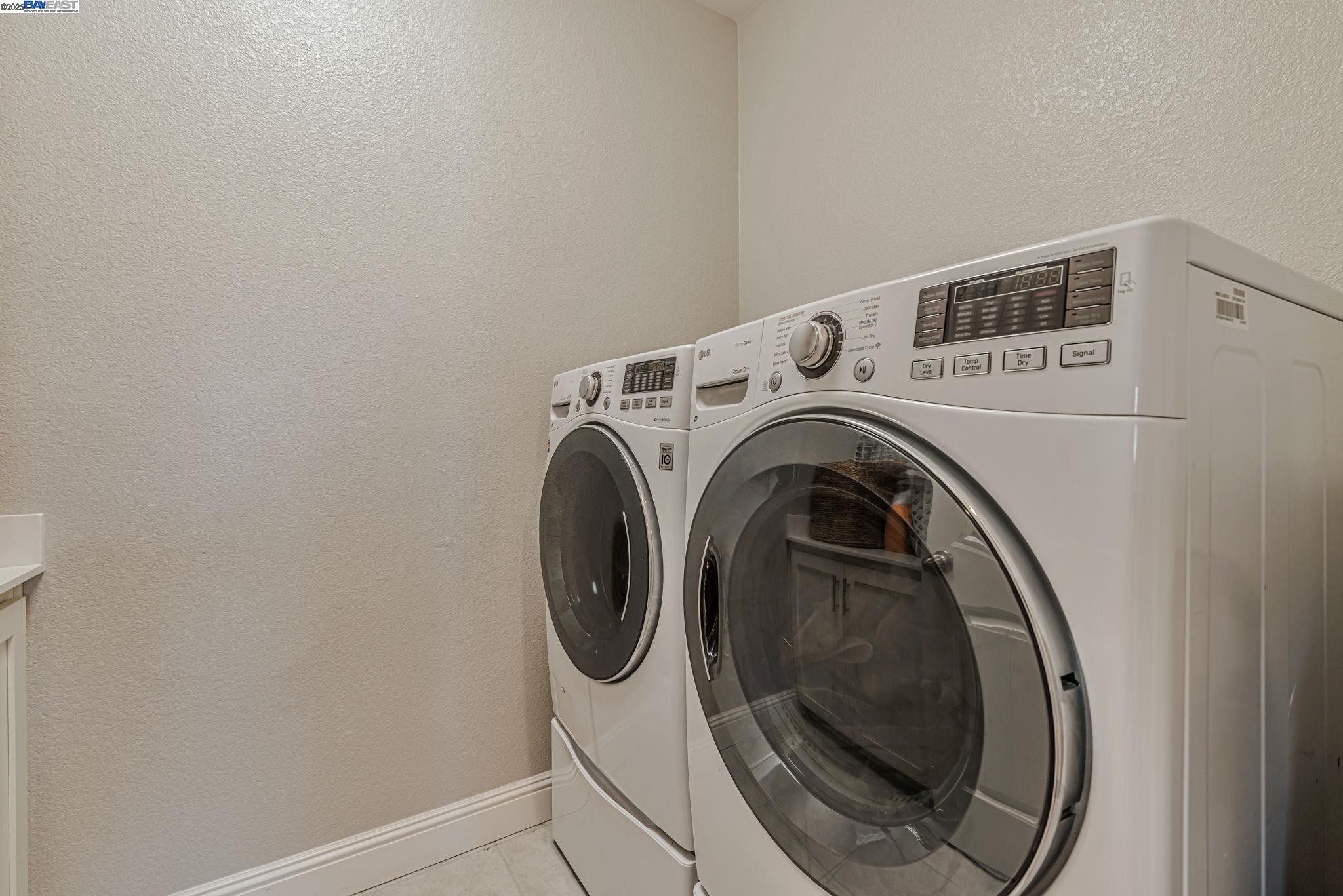 Detail Gallery Image 27 of 33 For 2708 Rio Seco Dr, Bay Point,  CA 94565 - 5 Beds | 3 Baths