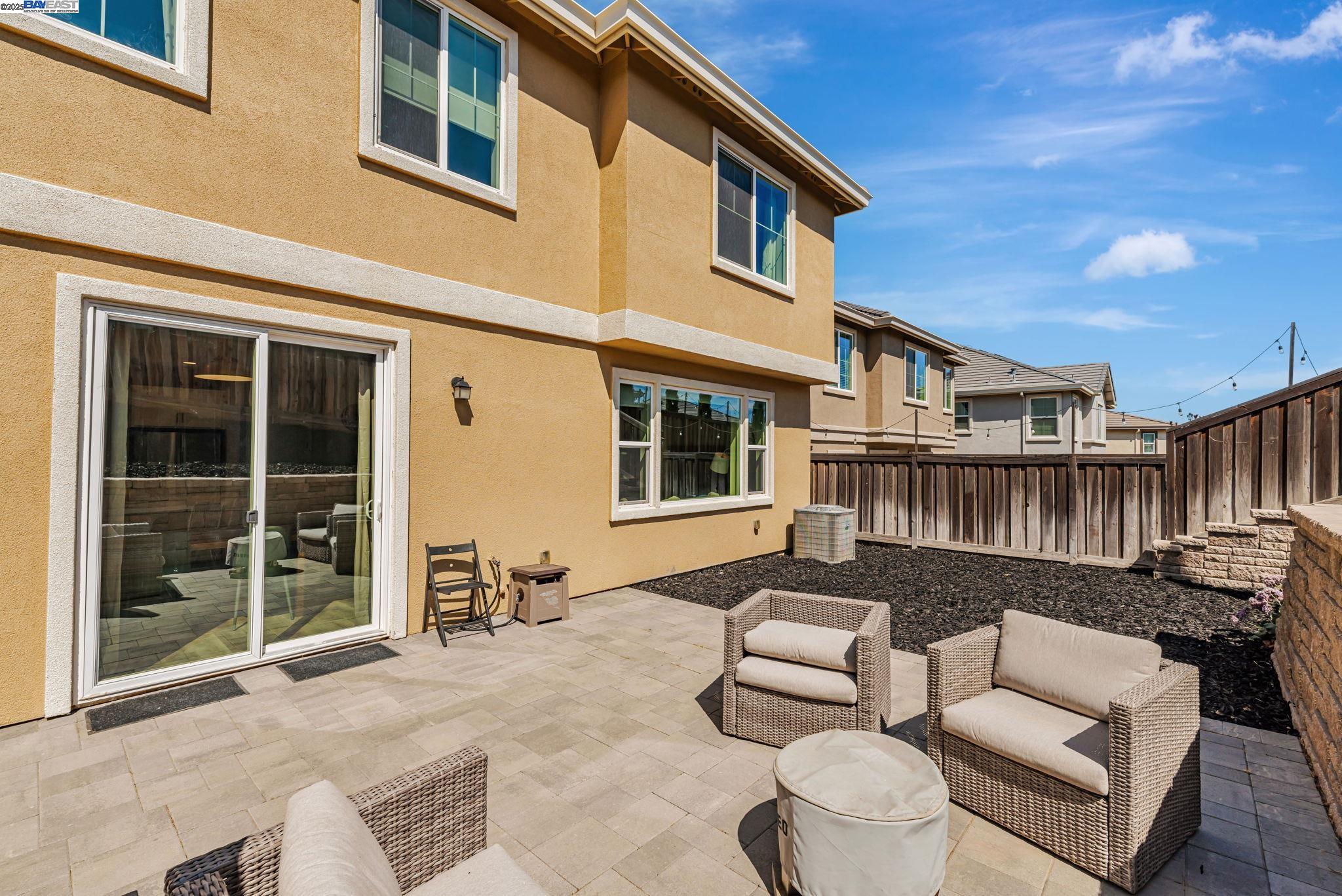 Detail Gallery Image 28 of 33 For 2708 Rio Seco Dr, Bay Point,  CA 94565 - 5 Beds | 3 Baths