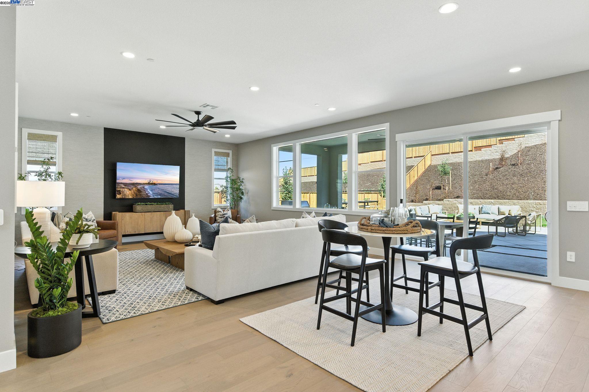 Detail Gallery Image 15 of 60 For 1691 S Wren Street, Dublin,  CA 94568 - 5 Beds | 5/1 Baths