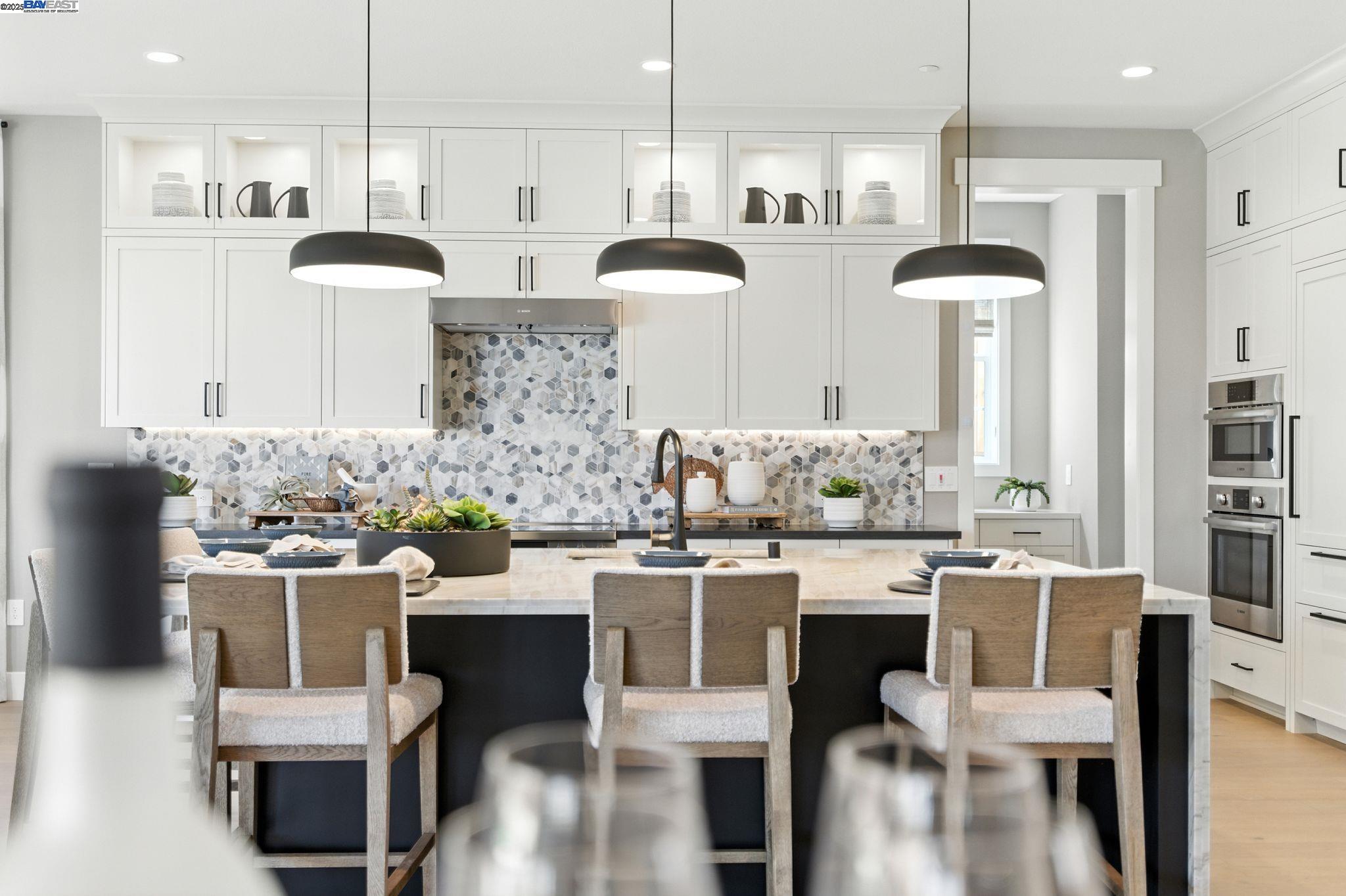 Detail Gallery Image 18 of 60 For 1691 S Wren Street, Dublin,  CA 94568 - 5 Beds | 5/1 Baths