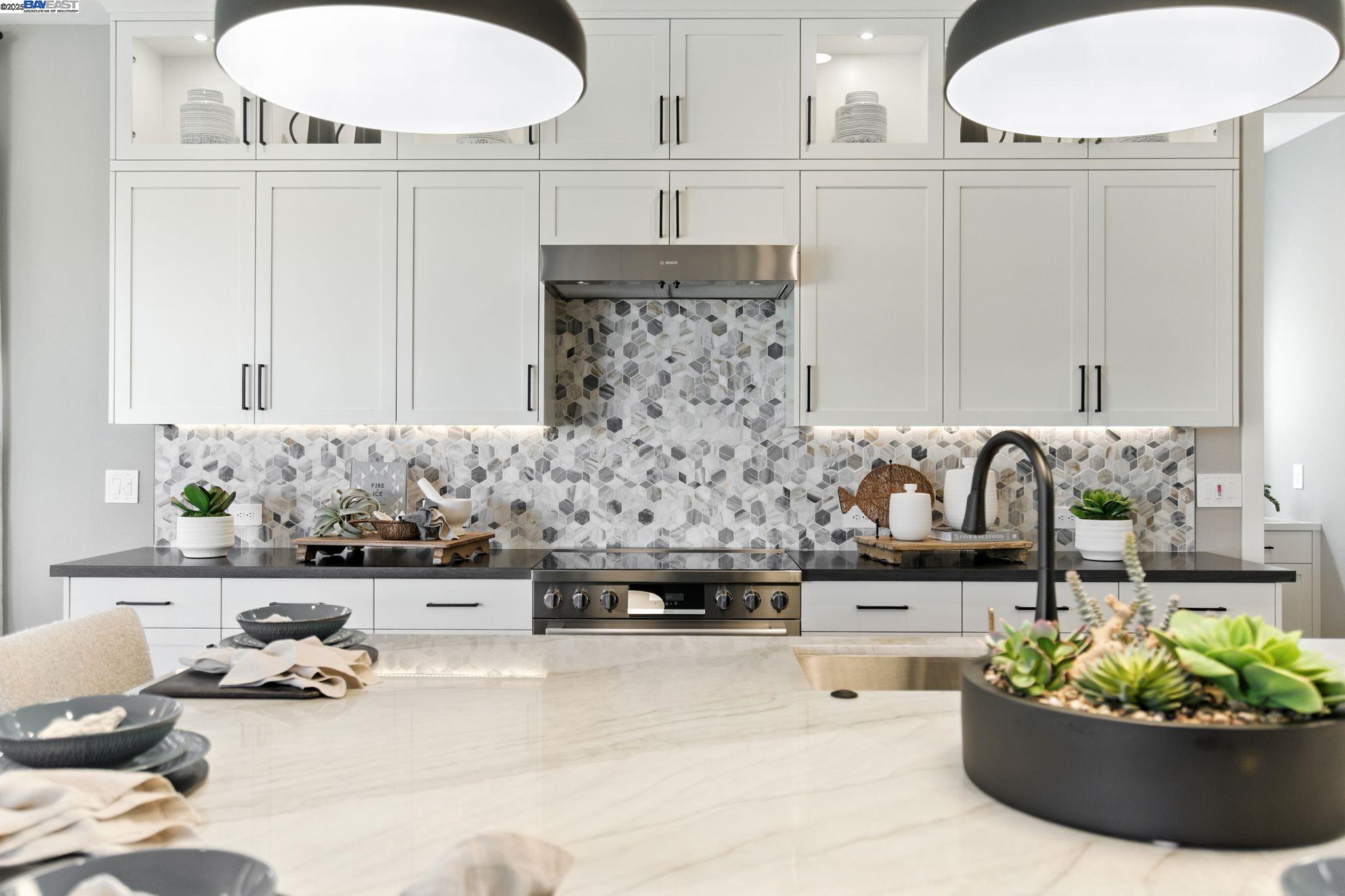 Detail Gallery Image 21 of 60 For 1691 S Wren Street, Dublin,  CA 94568 - 5 Beds | 5/1 Baths