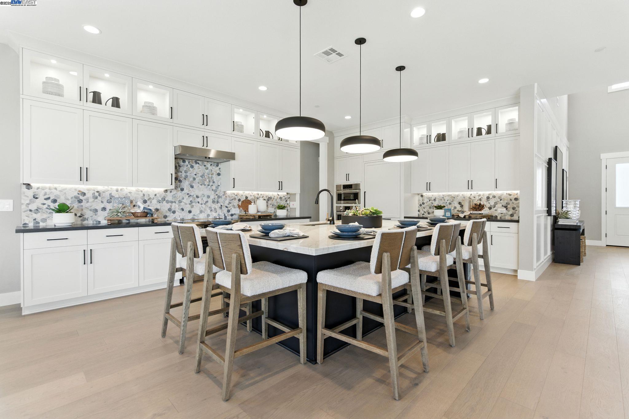 Detail Gallery Image 24 of 60 For 1691 S Wren Street, Dublin,  CA 94568 - 5 Beds | 5/1 Baths