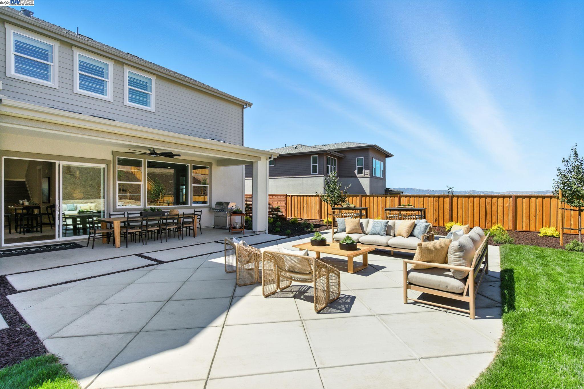 Detail Gallery Image 59 of 60 For 1691 S Wren Street, Dublin,  CA 94568 - 5 Beds | 5/1 Baths
