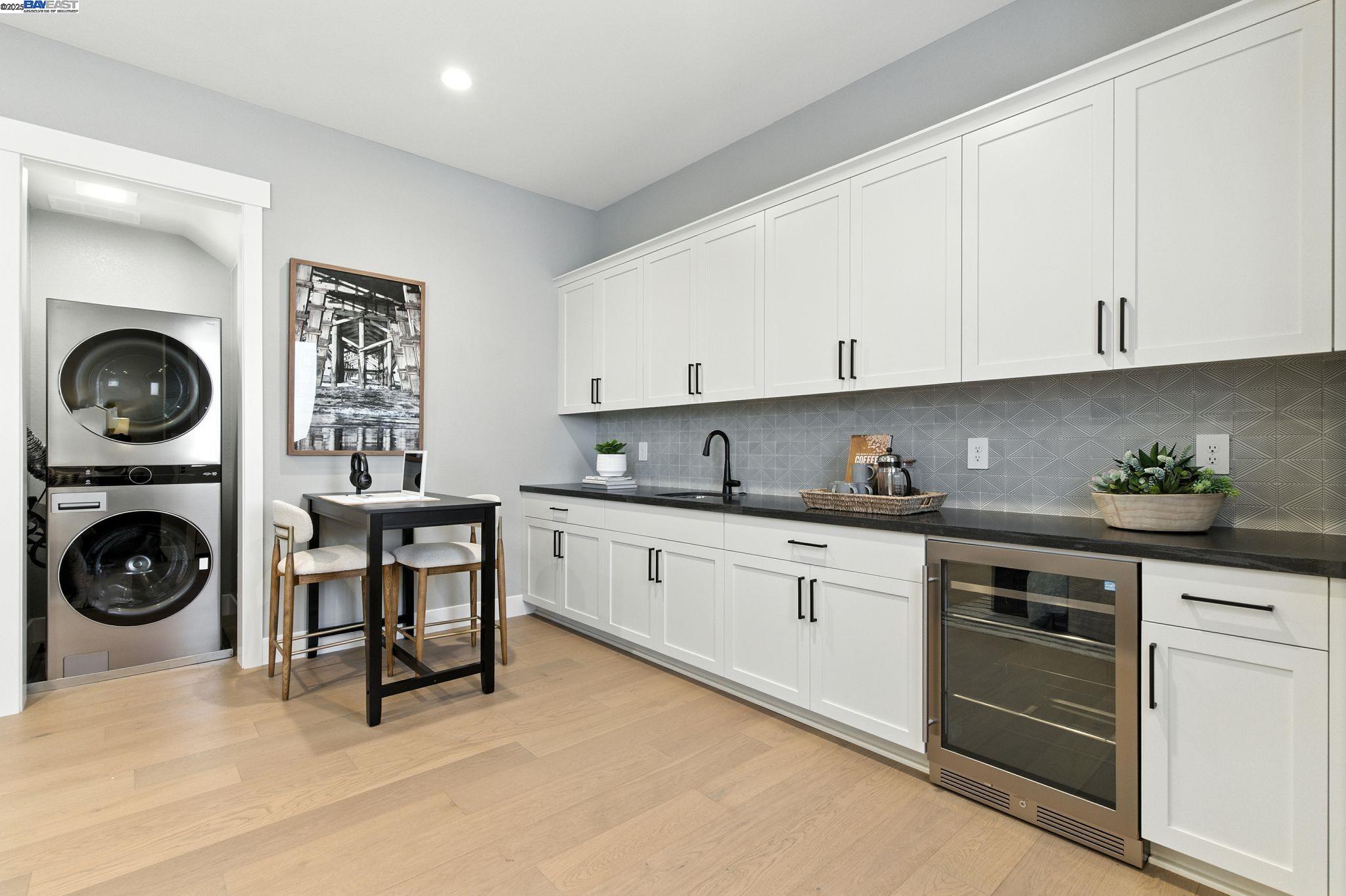 Detail Gallery Image 9 of 60 For 1691 S Wren Street, Dublin,  CA 94568 - 5 Beds | 5/1 Baths