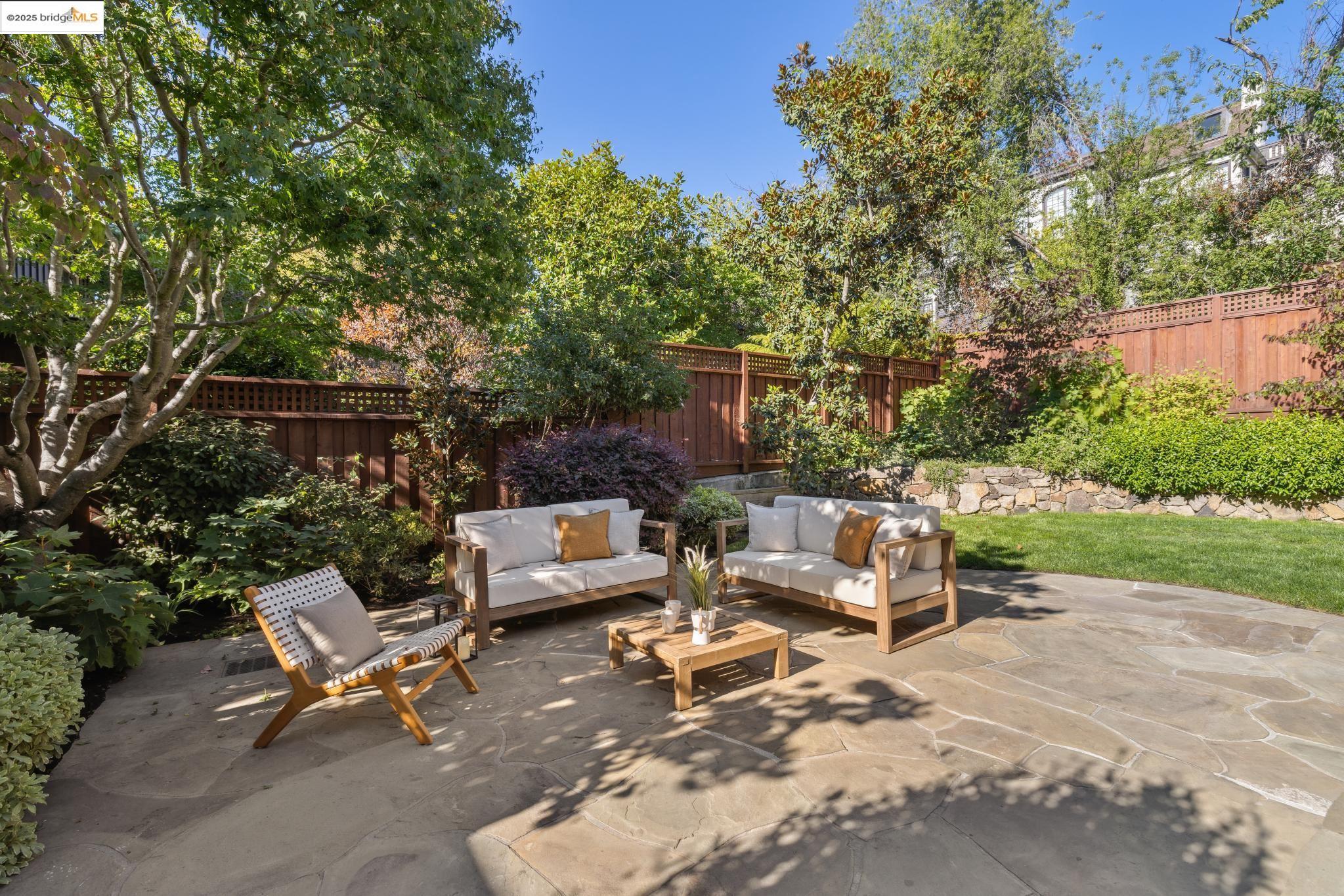 Detail Gallery Image 26 of 58 For 38 Bonita Ave., Piedmont,  CA 94611 - 4 Beds | 3/1 Baths