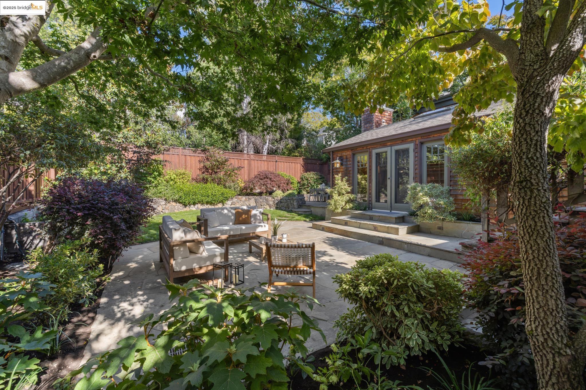 Detail Gallery Image 27 of 58 For 38 Bonita Ave., Piedmont,  CA 94611 - 4 Beds | 3/1 Baths