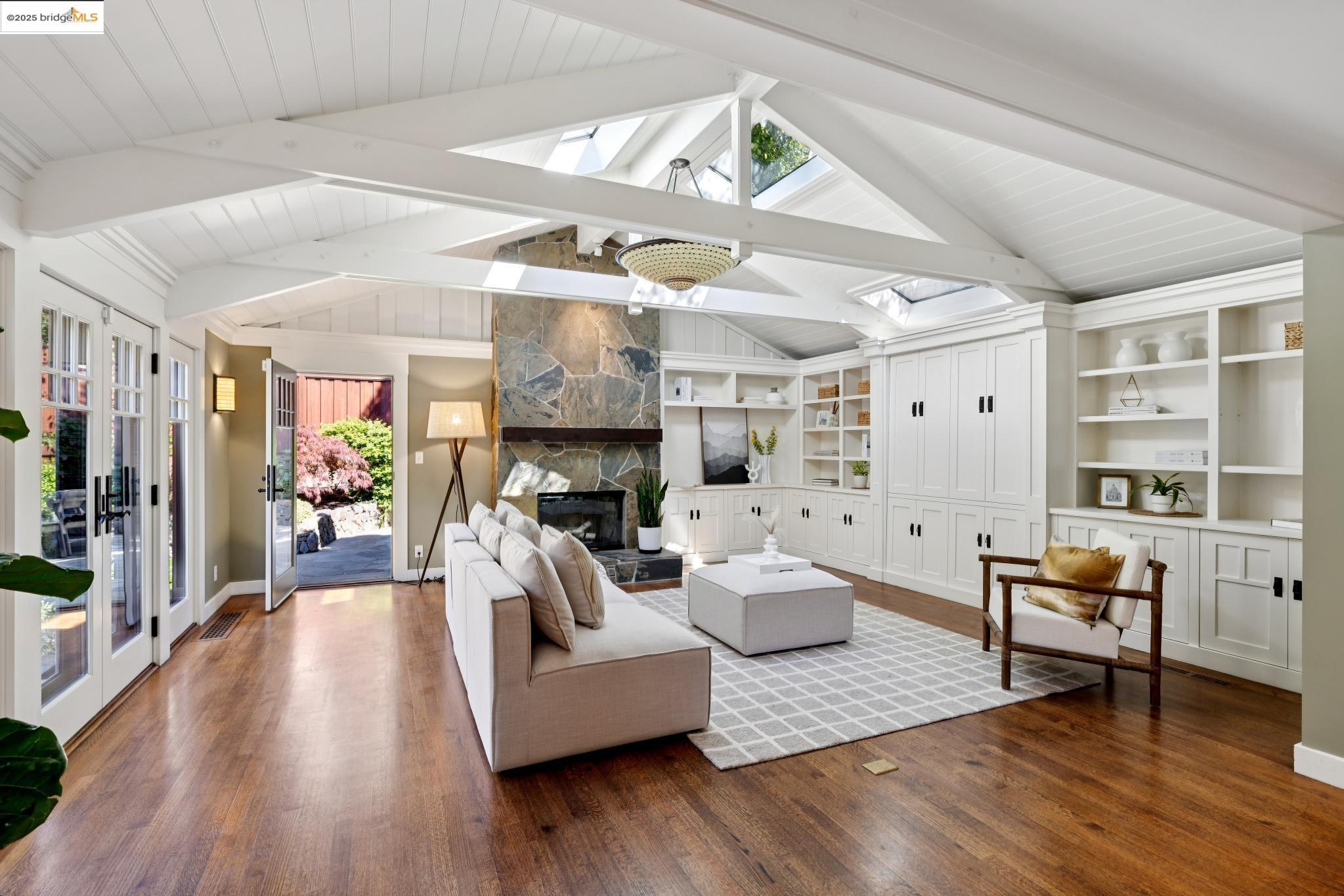 Detail Gallery Image 33 of 58 For 38 Bonita Ave., Piedmont,  CA 94611 - 4 Beds | 3/1 Baths
