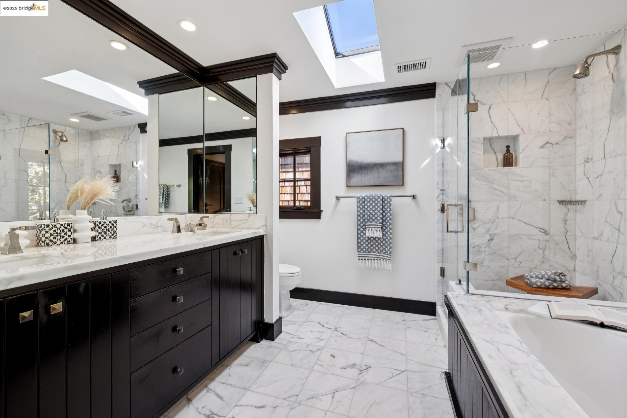 Detail Gallery Image 43 of 58 For 38 Bonita Ave., Piedmont,  CA 94611 - 4 Beds | 3/1 Baths