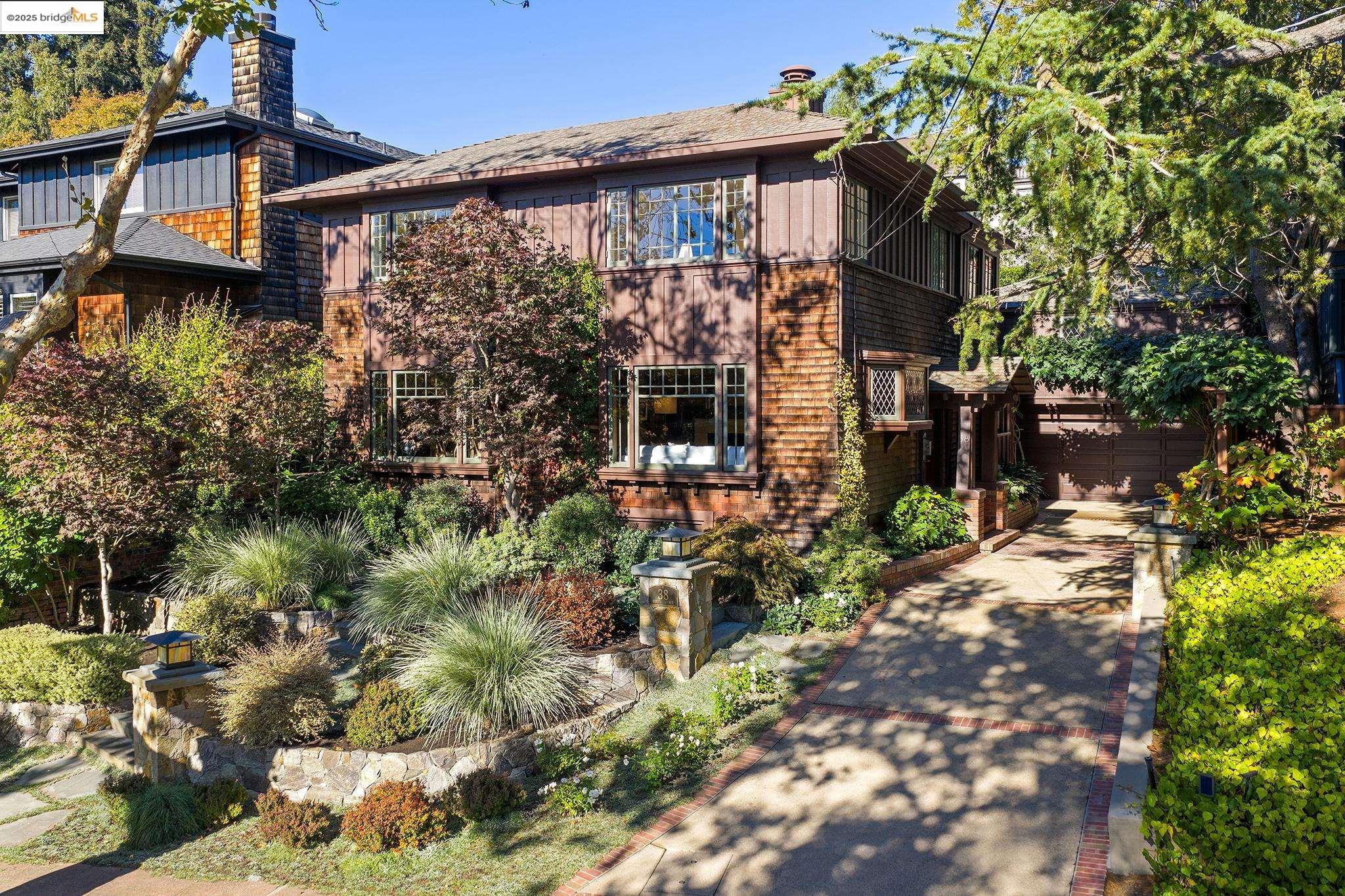 Detail Gallery Image 7 of 58 For 38 Bonita Ave., Piedmont,  CA 94611 - 4 Beds | 3/1 Baths
