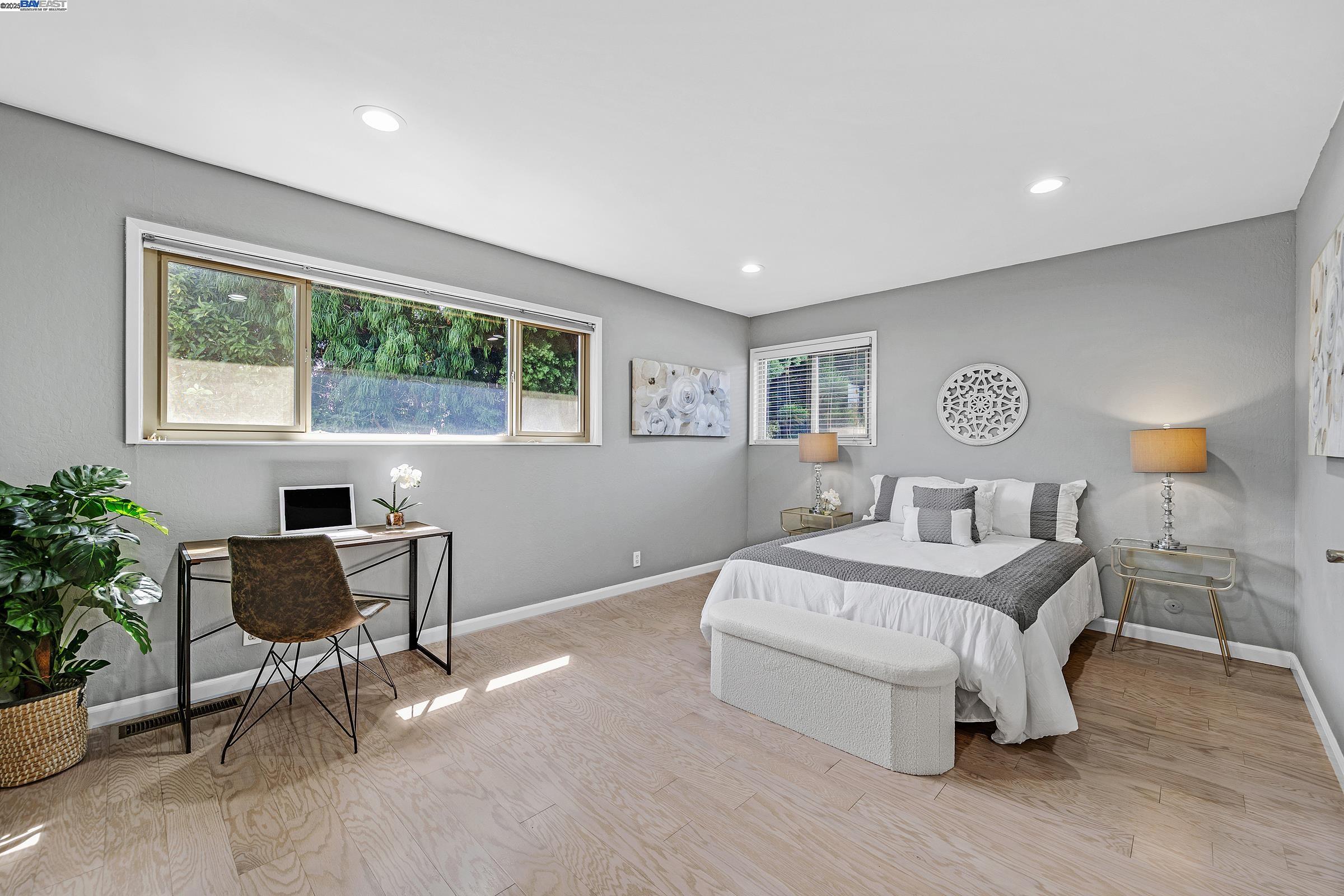 Detail Gallery Image 13 of 33 For 840 Woodgate Dr, San Leandro,  CA 94579 - 2 Beds | 2 Baths
