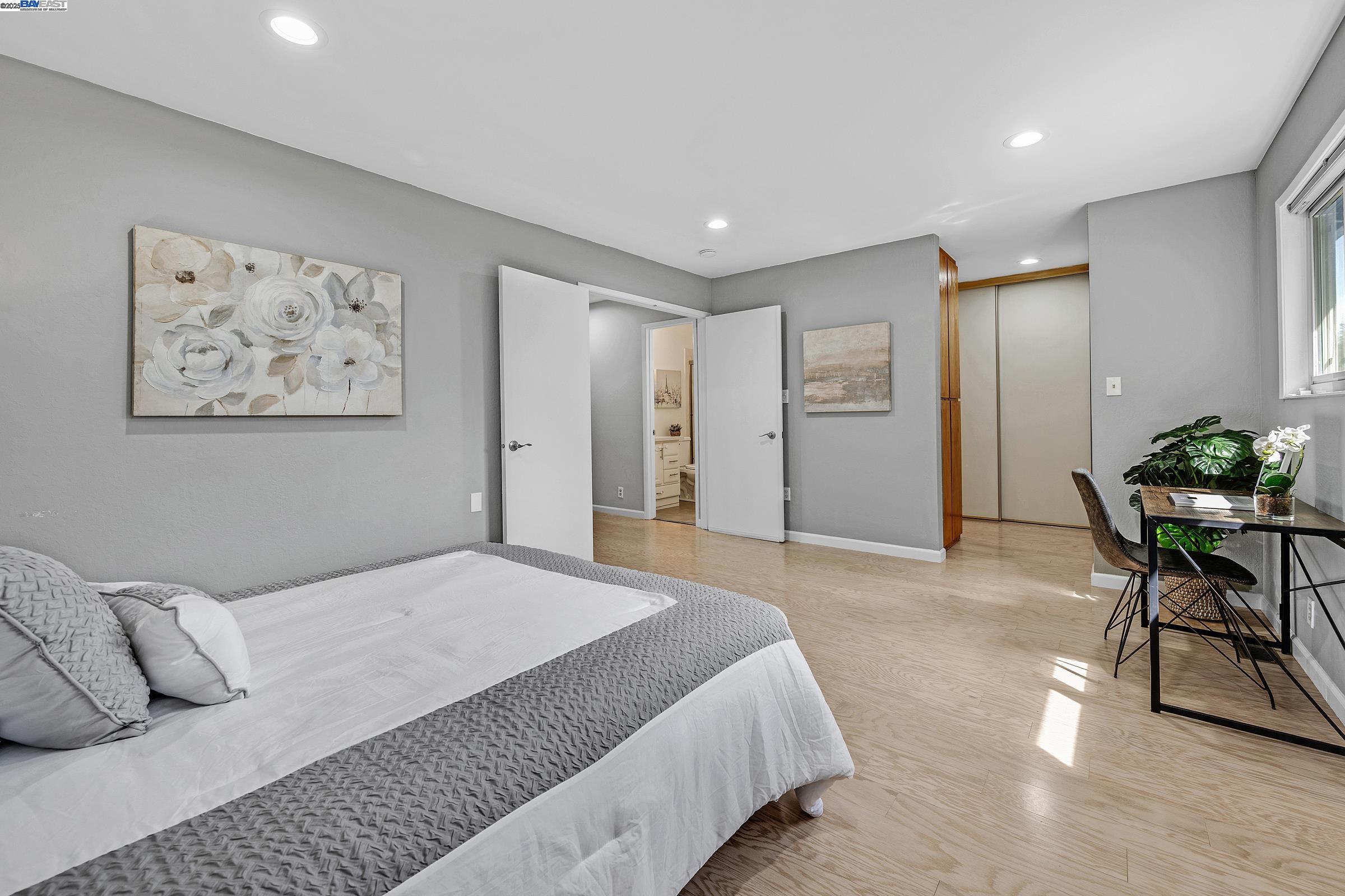Detail Gallery Image 15 of 33 For 840 Woodgate Dr, San Leandro,  CA 94579 - 2 Beds | 2 Baths