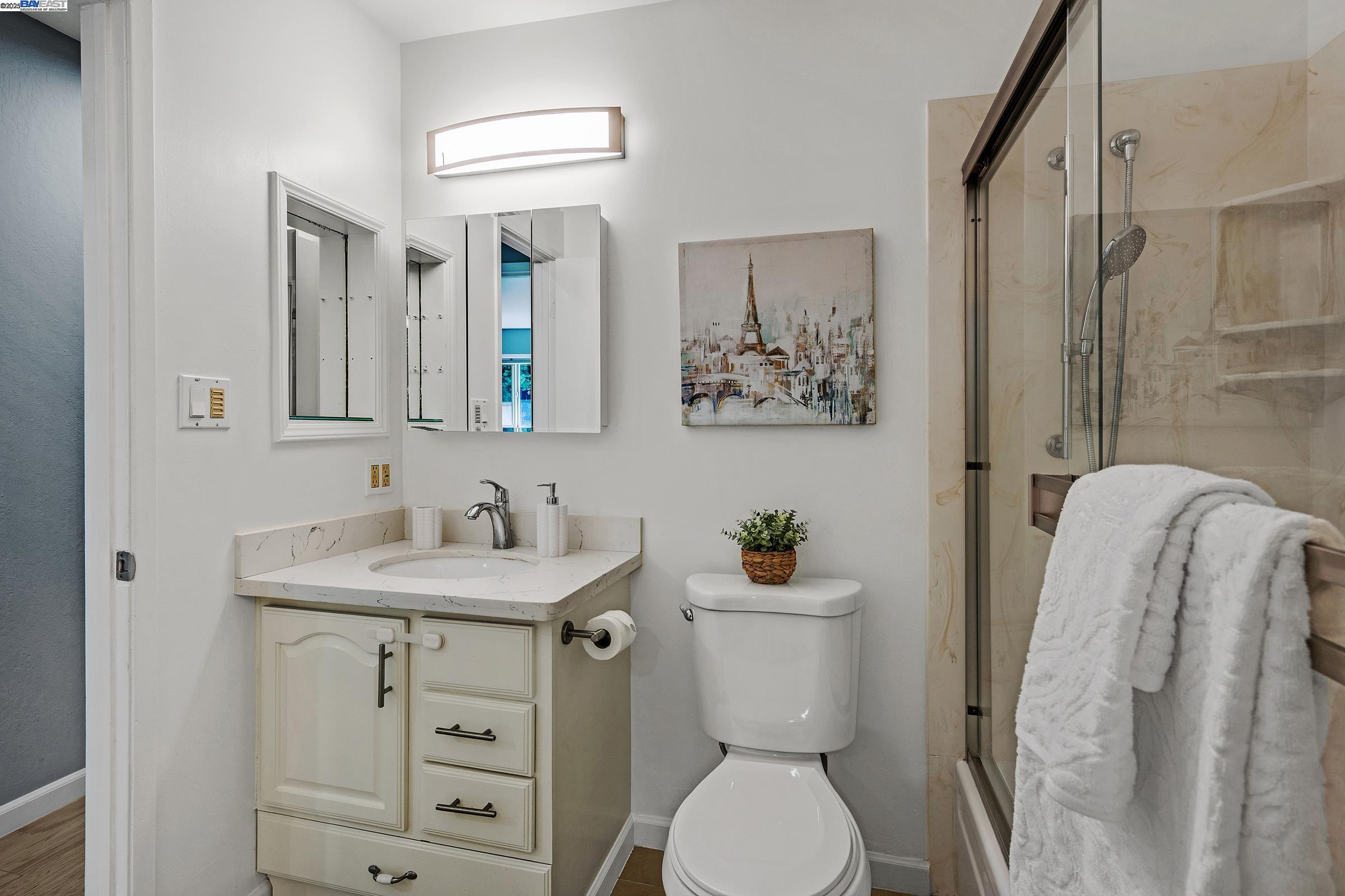 Detail Gallery Image 18 of 33 For 840 Woodgate Dr, San Leandro,  CA 94579 - 2 Beds | 2 Baths