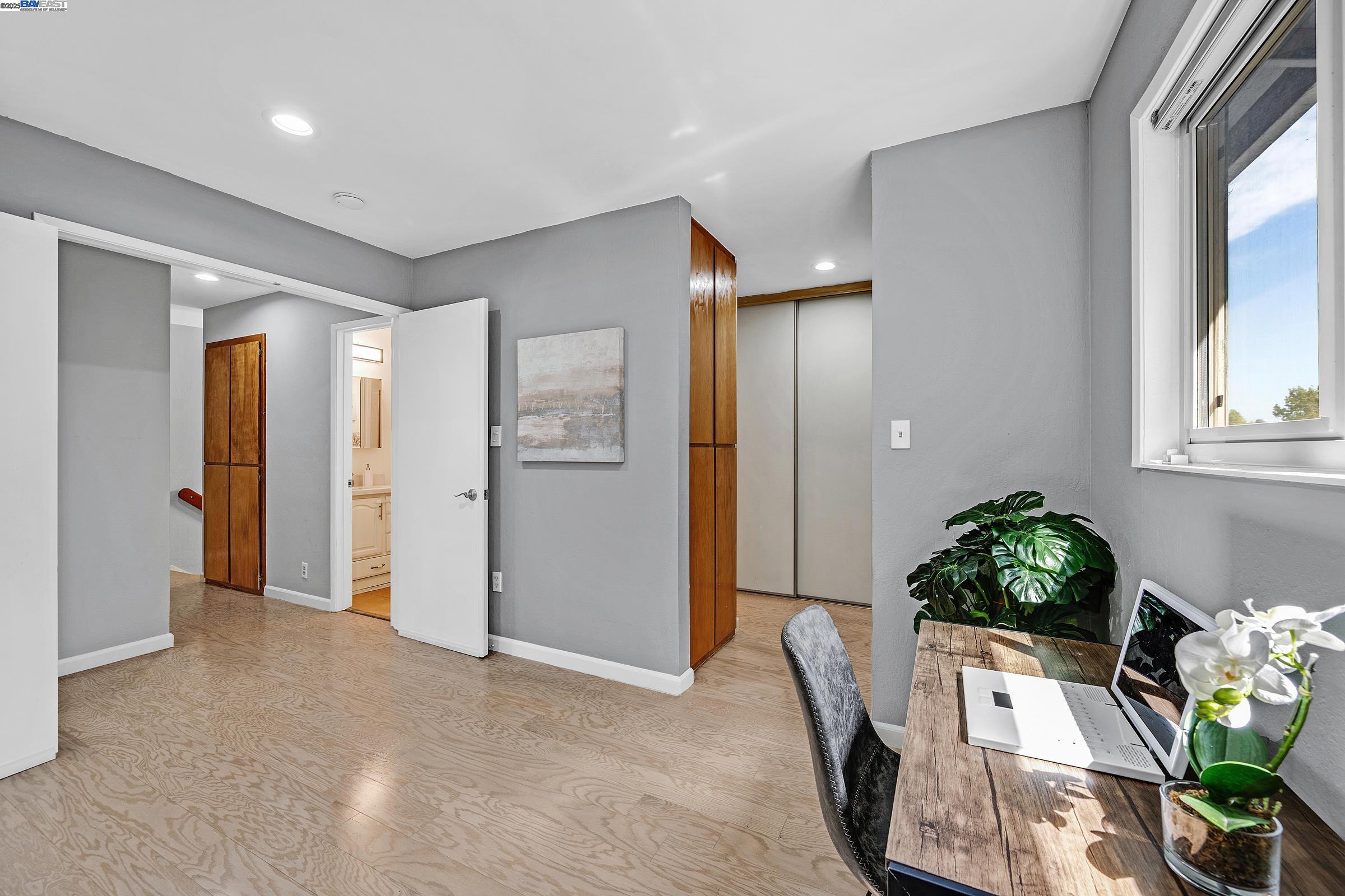 Detail Gallery Image 20 of 33 For 840 Woodgate Dr, San Leandro,  CA 94579 - 2 Beds | 2 Baths